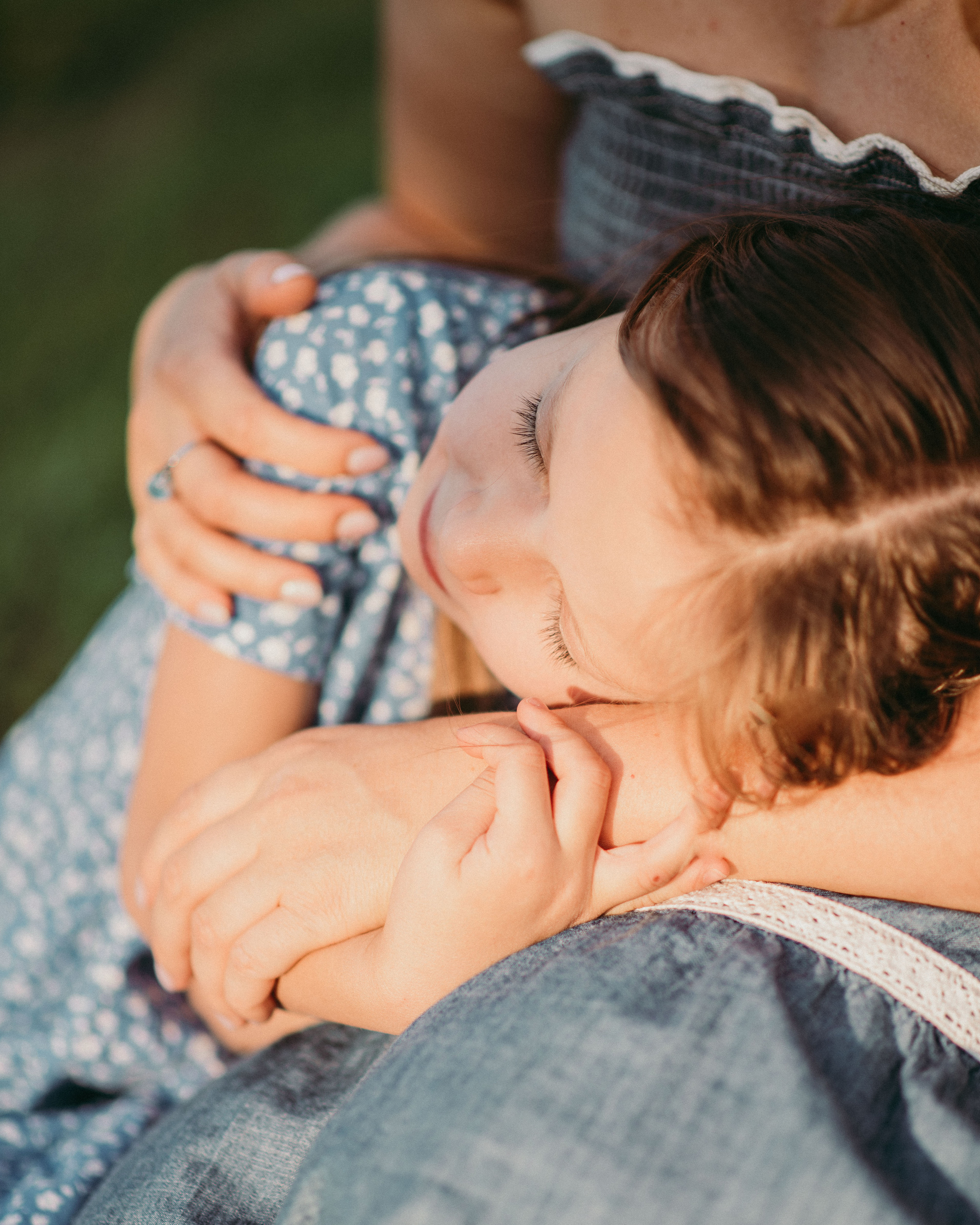 Гуля и Камилла. Главная