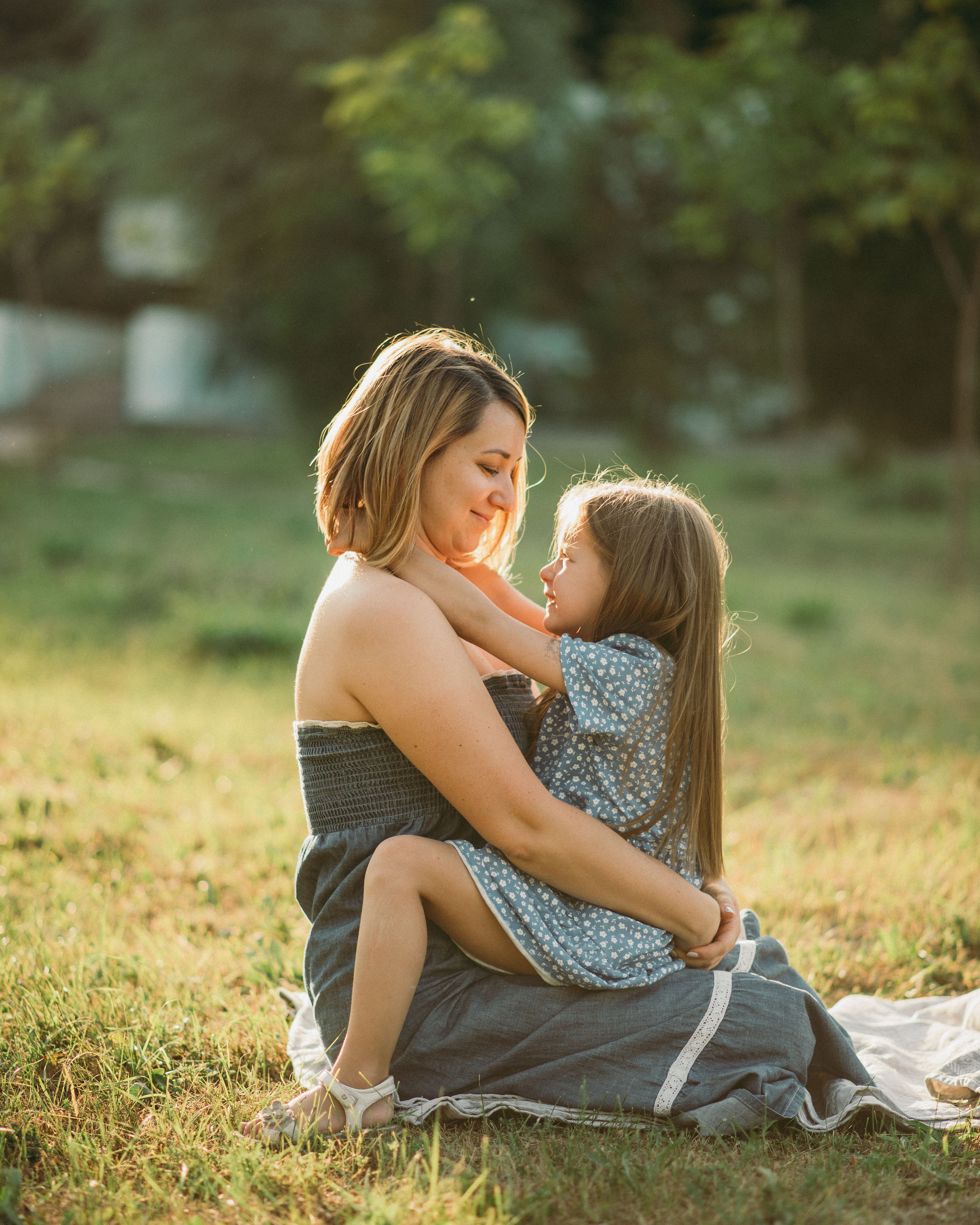 Гуля и Камилла. Главная