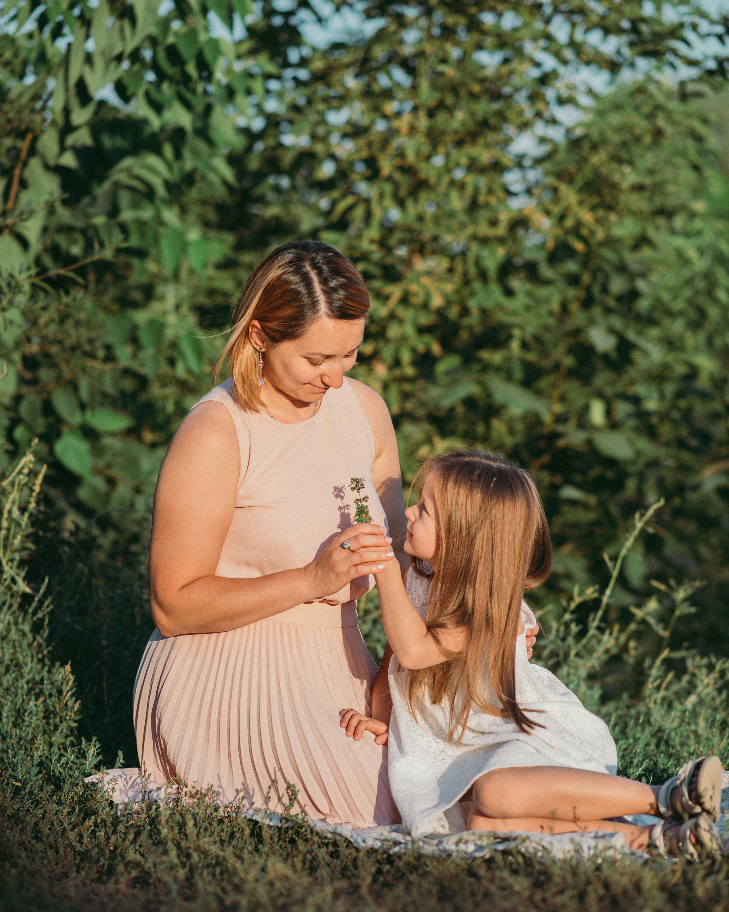 Гуля и Камилла. Главная