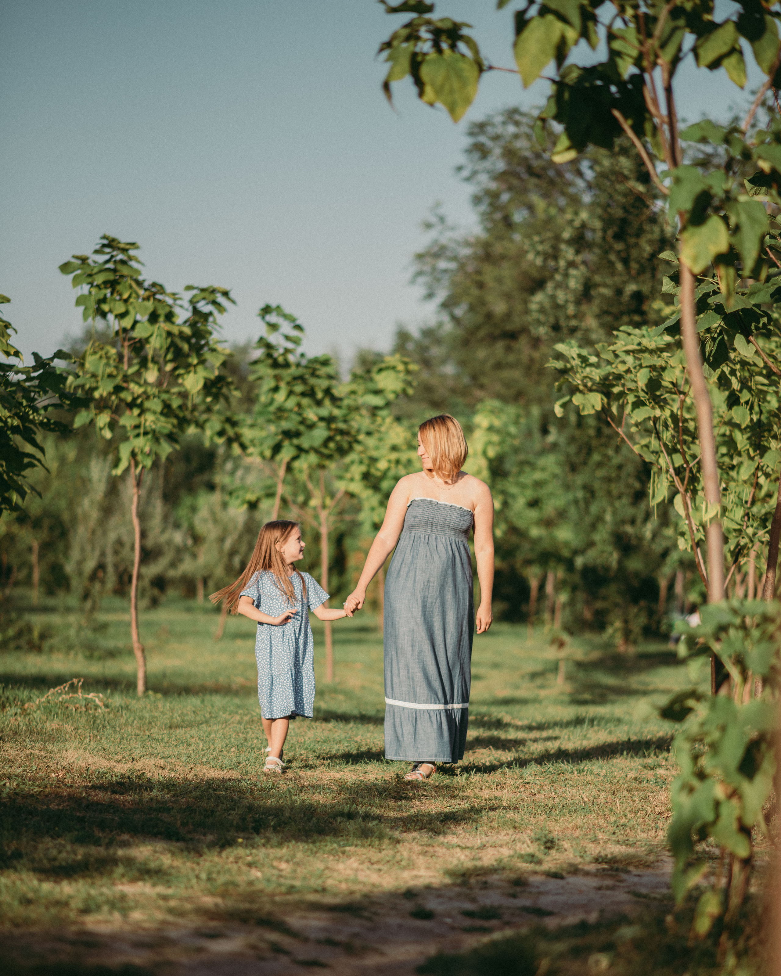 Гуля и Камилла. Главная