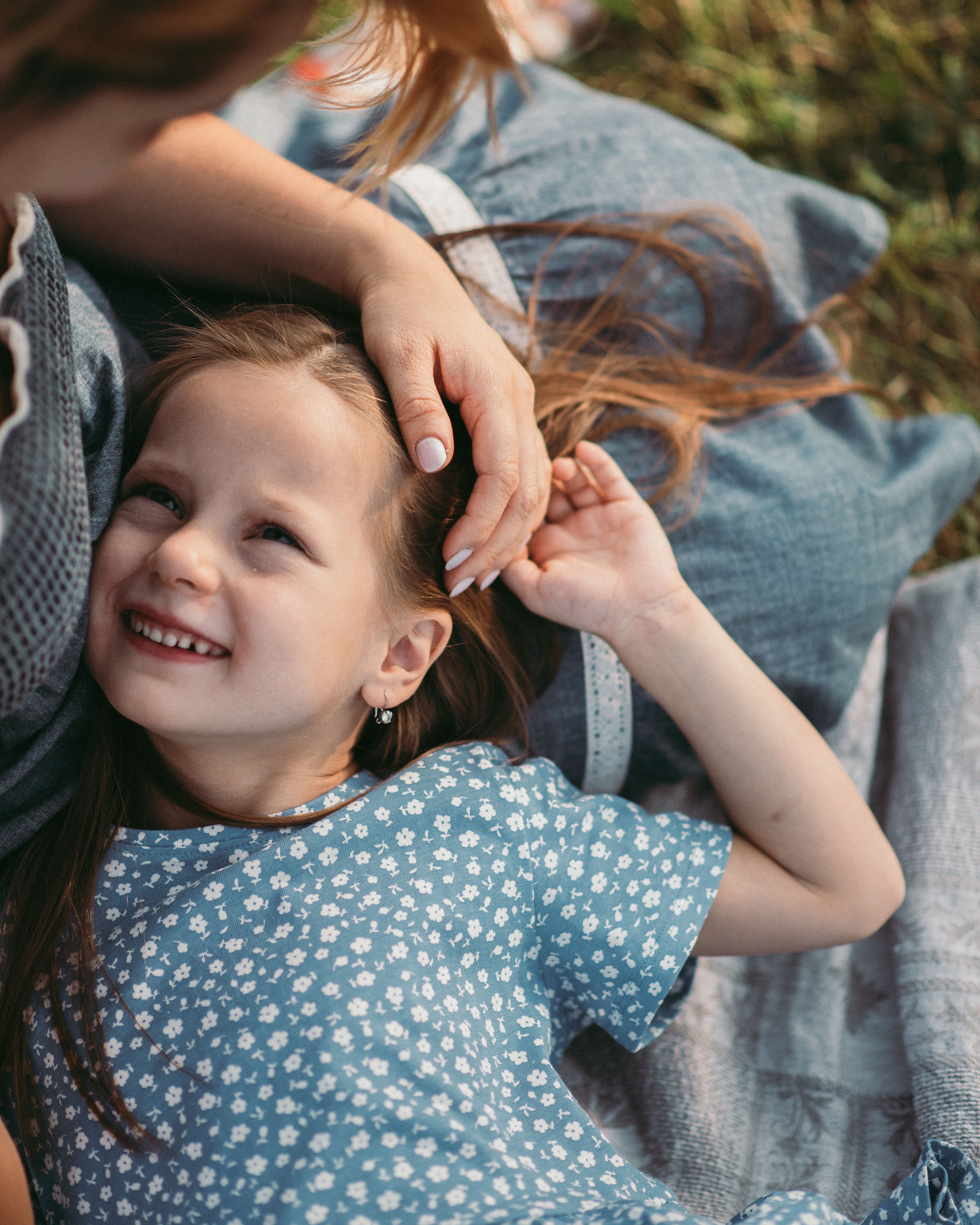 Гуля и Камилла. Главная