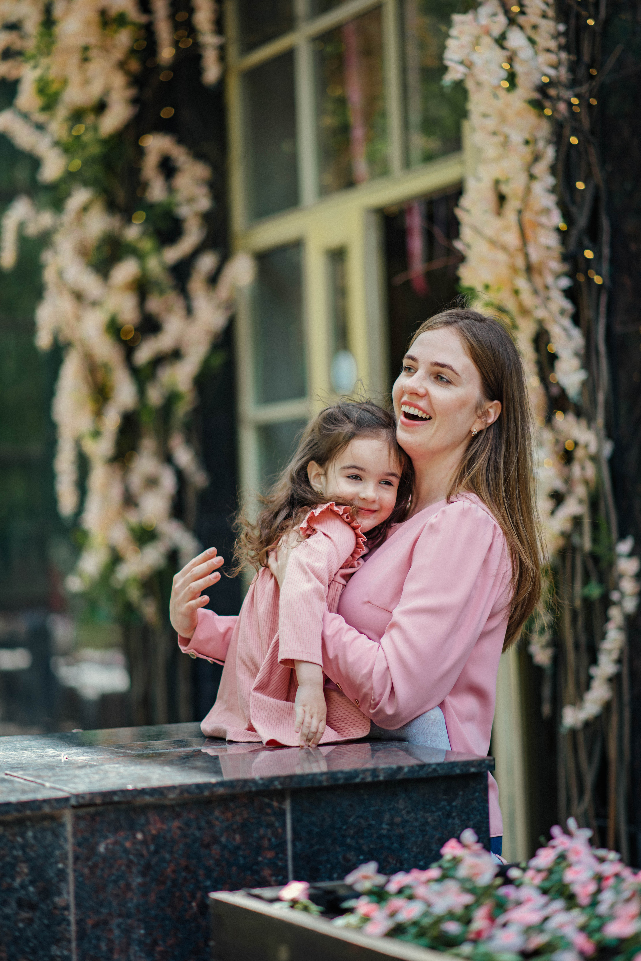 Виктория и Марианна. Главная