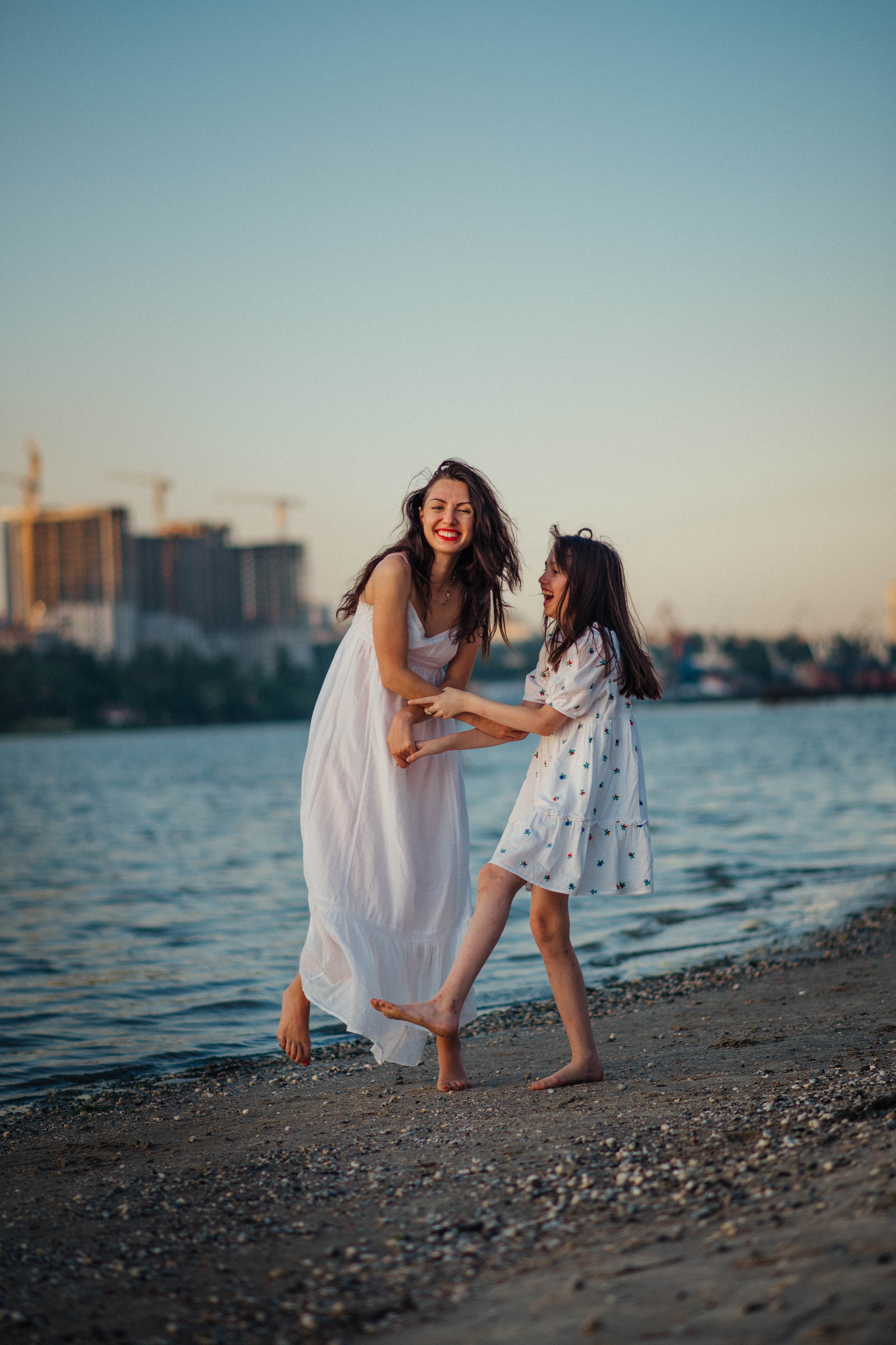 Мария и Лида. Главная