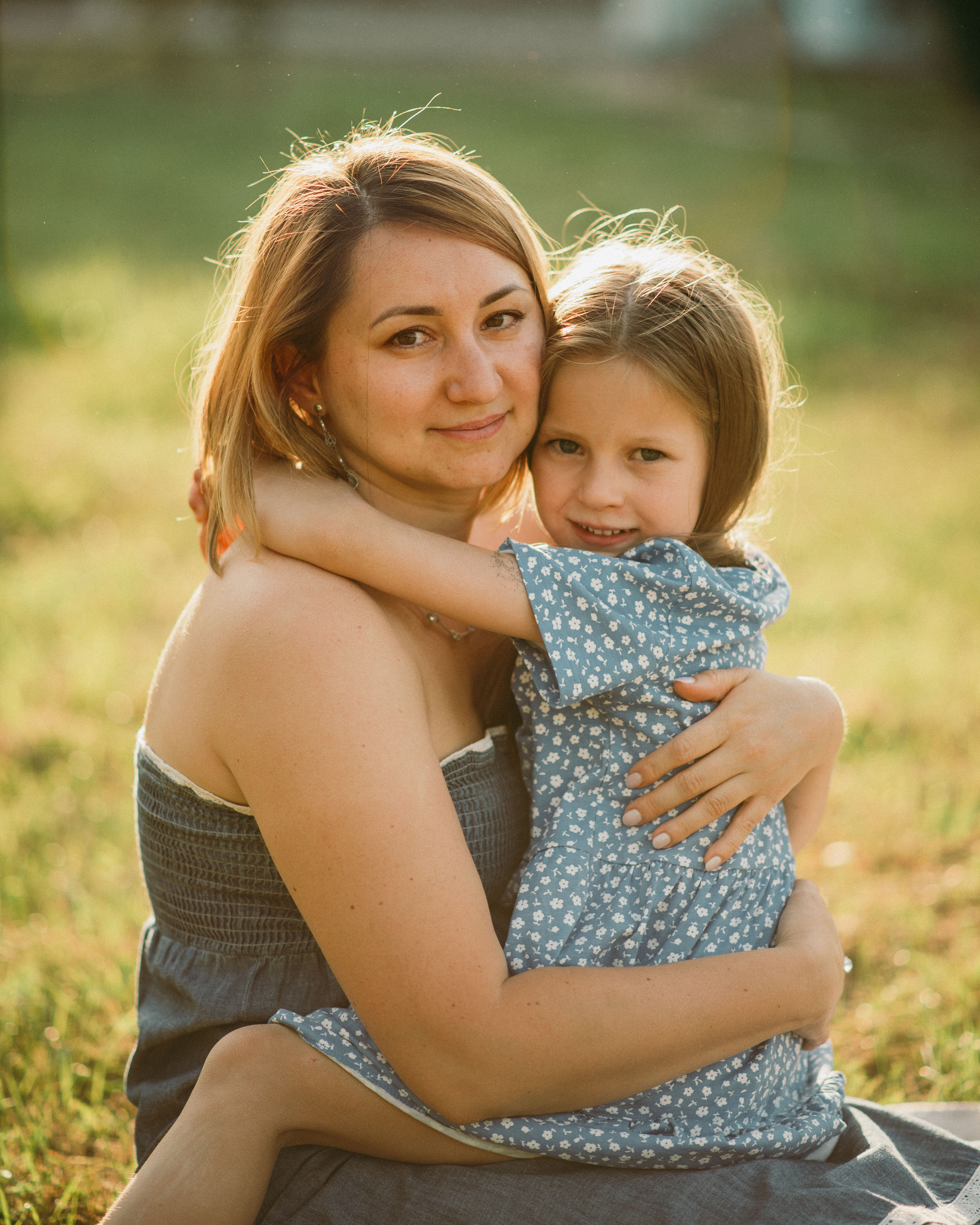 Гуля и Камилла. Главная