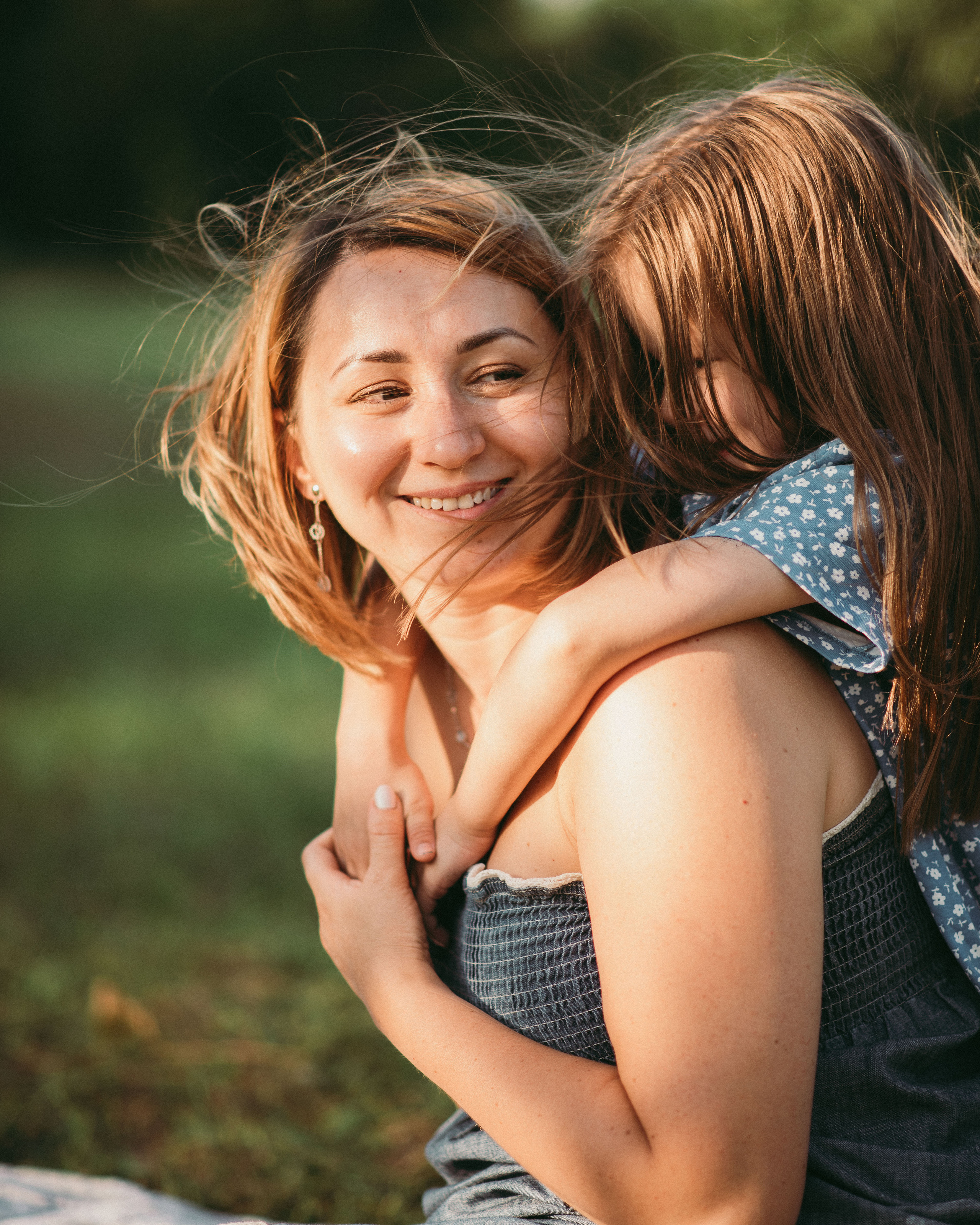 Гуля и Камилла. Главная