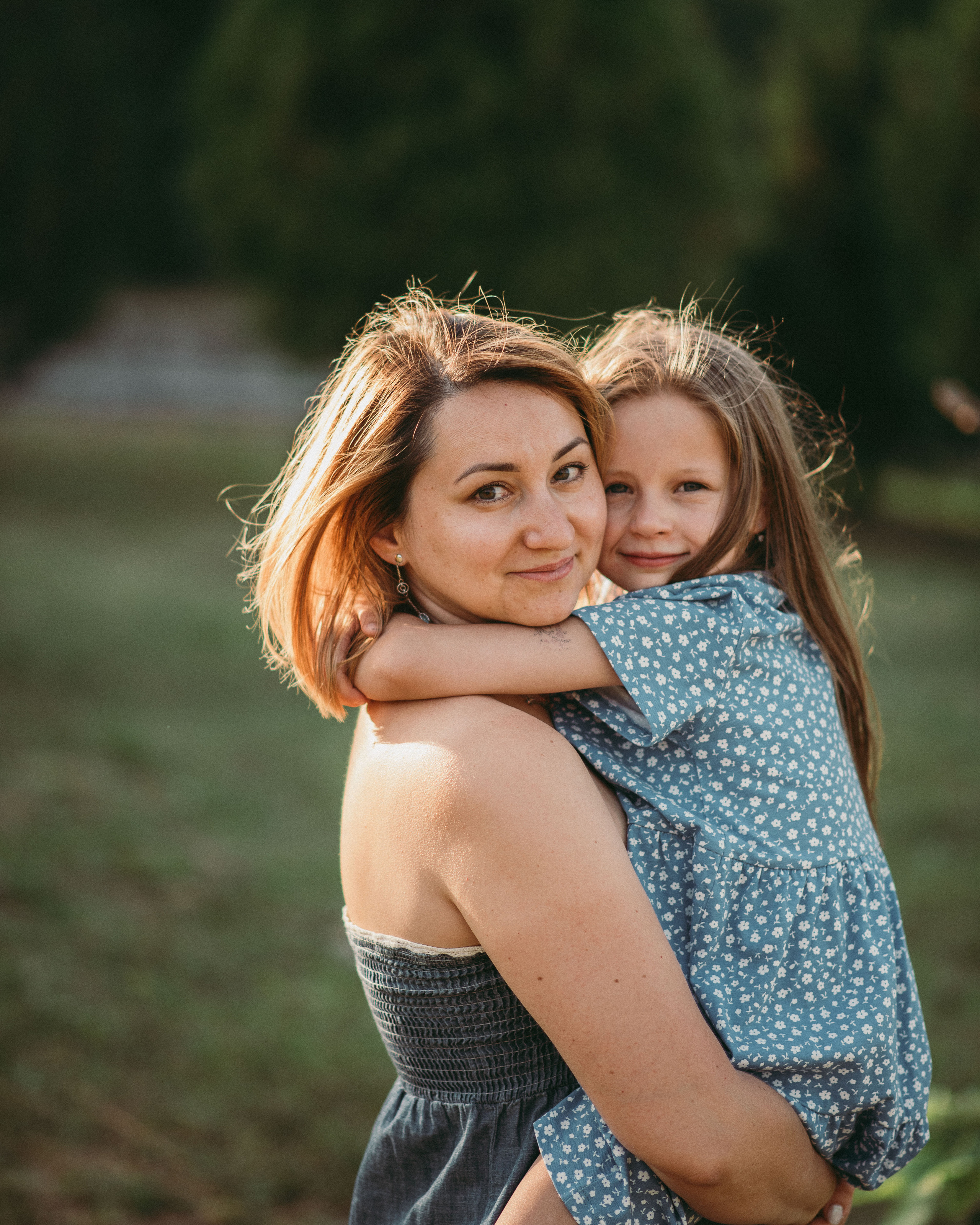 Гуля и Камилла. Главная