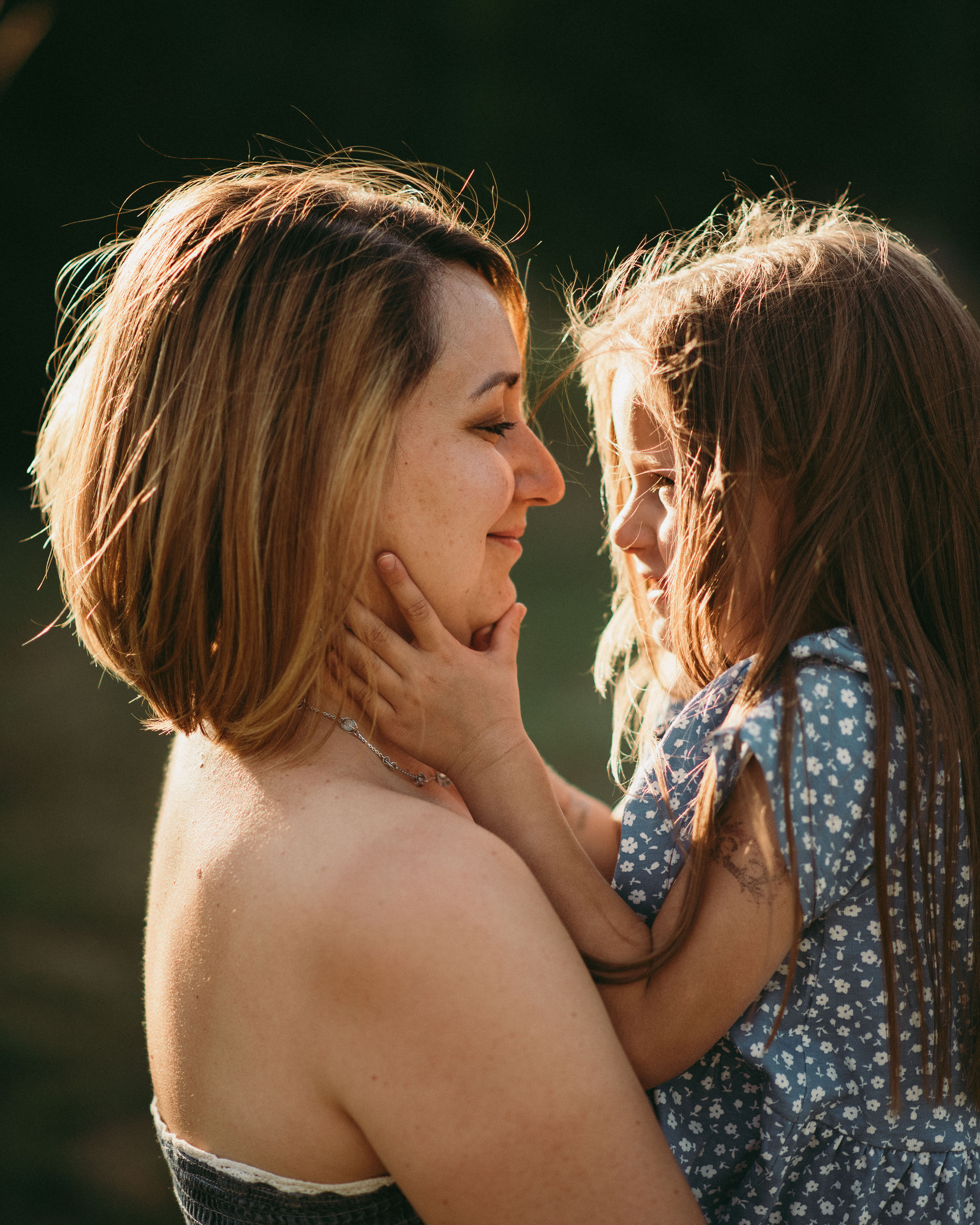 Гуля и Камилла. Главная