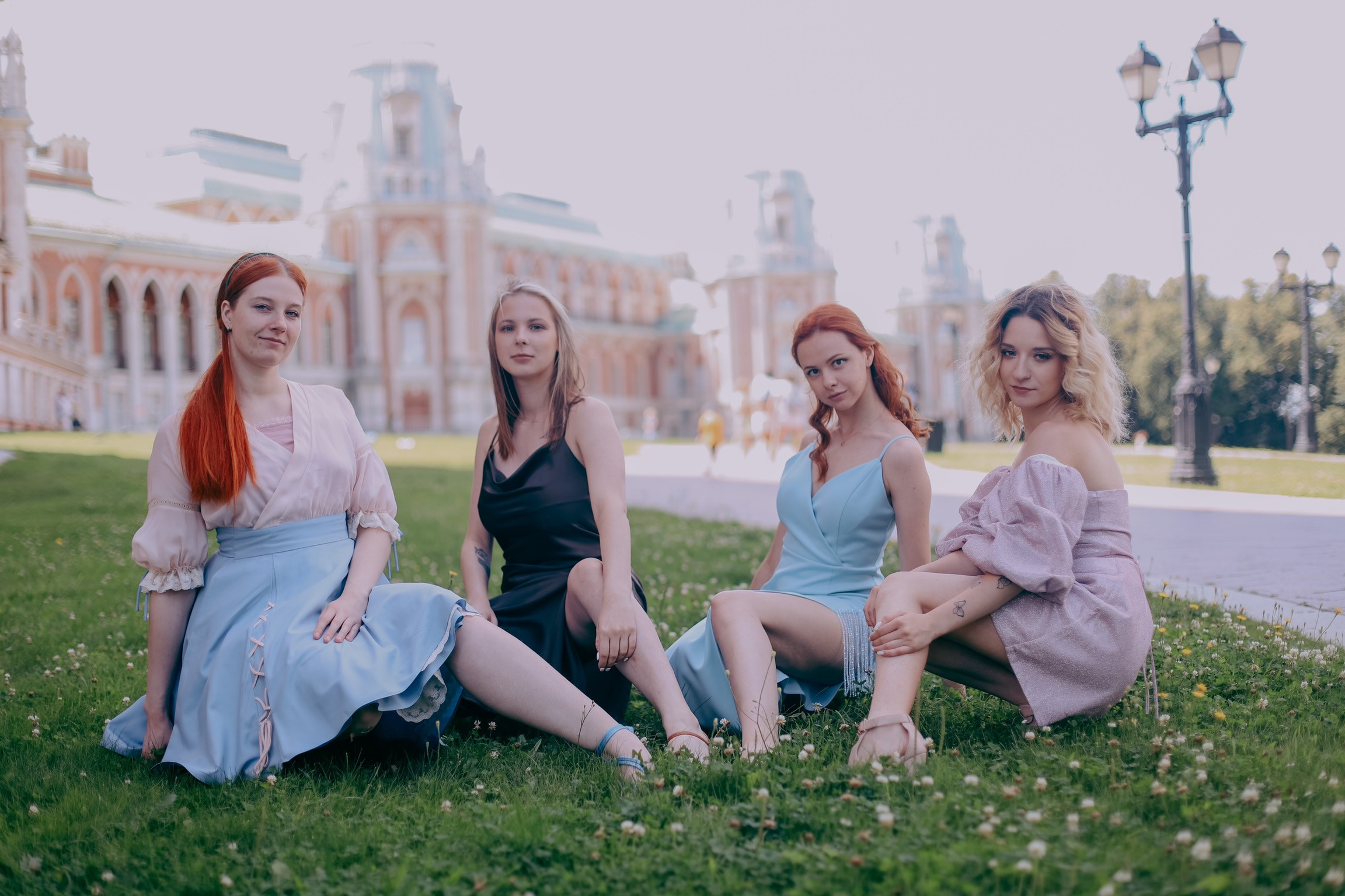 Соня и Денис роспись Царицыно. Фотограф Виктория Волкова