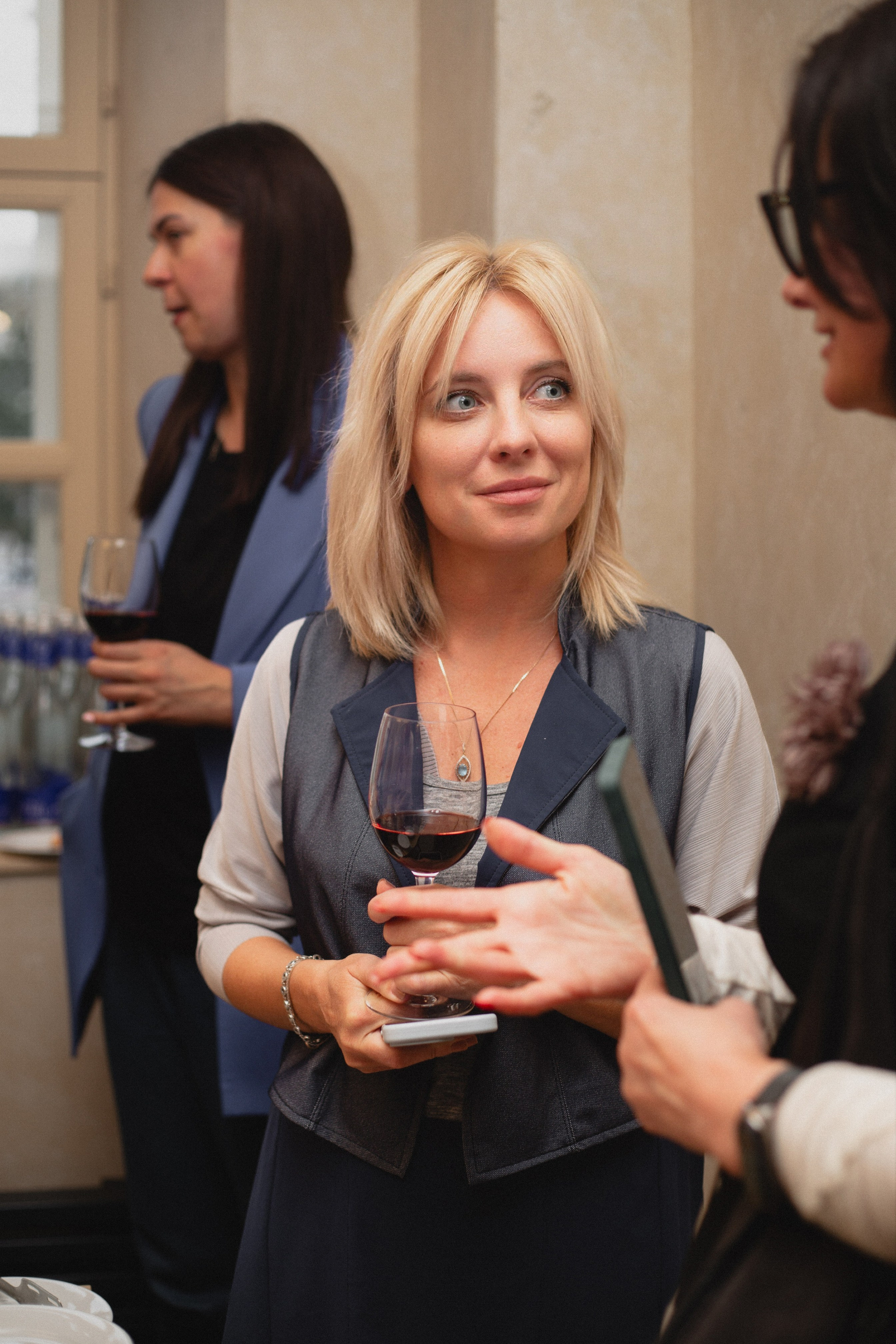 Джаннет | винный бутик | 10.2024. Фотограф | Юля Ди