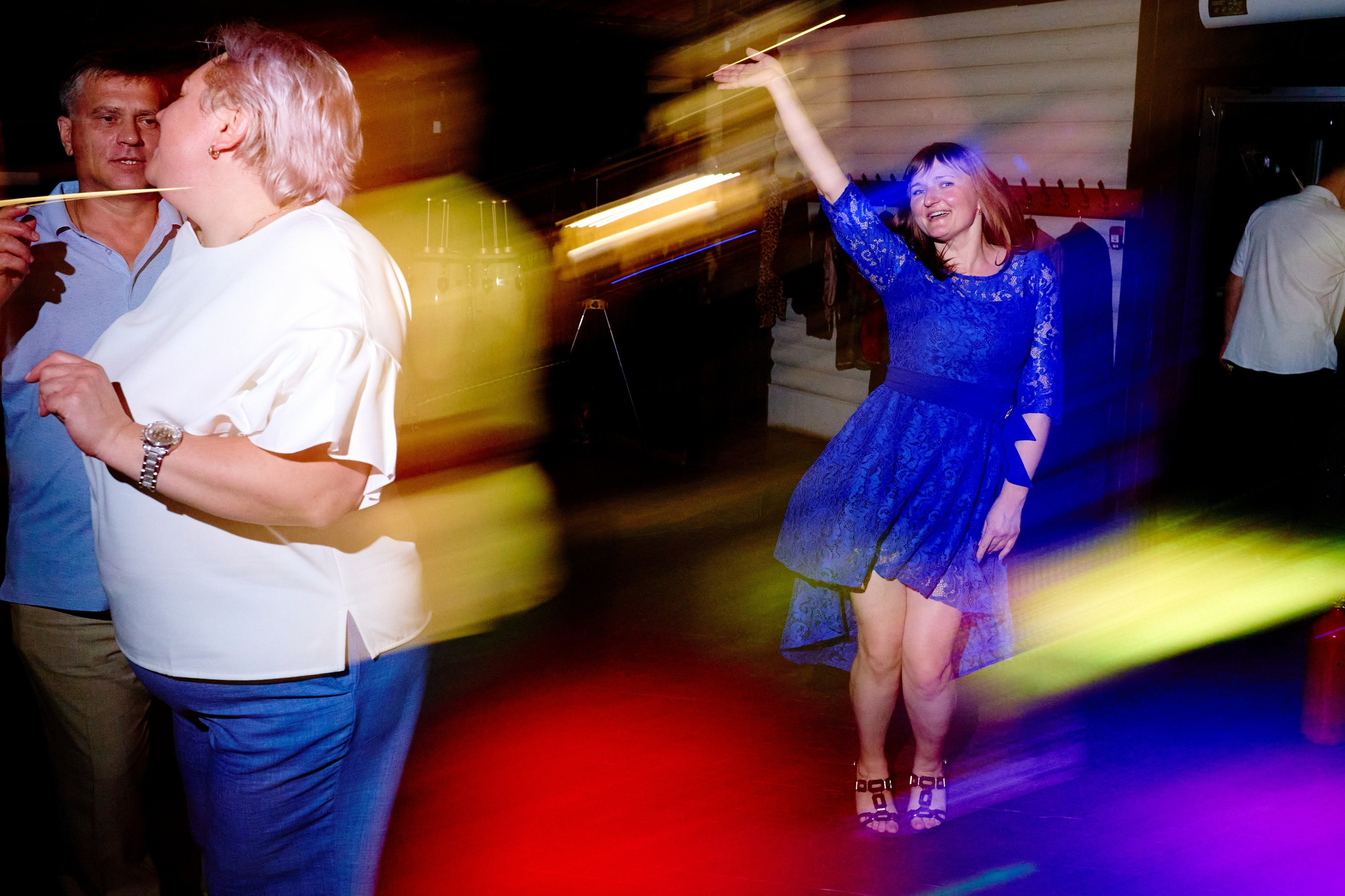 Выпускной 35 Сош. Фотограф Выпускные альбомы Таганрог Сергей Коробченко