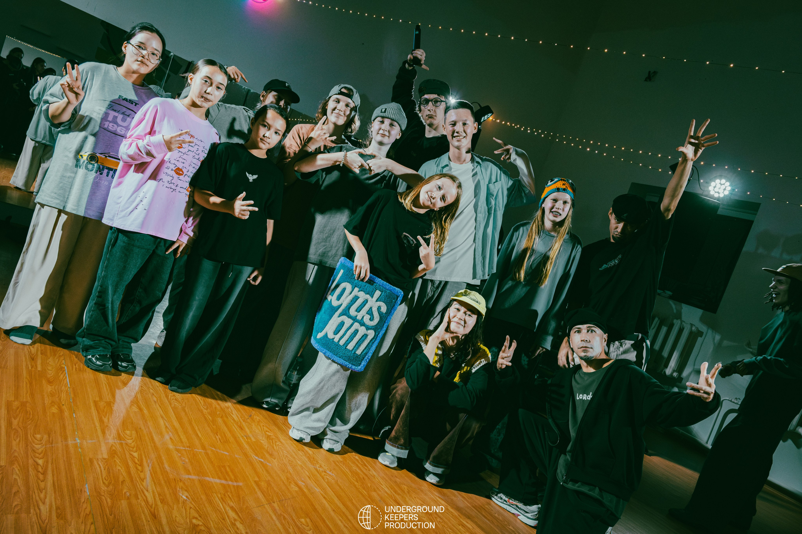 LORDS JAM 18/10 (@youlovebu). Соня бу тебя сфоткала