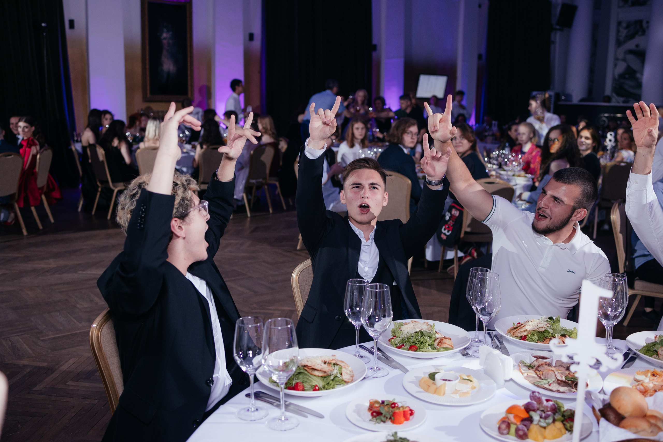 Выпускной 11 класс. Фотограф Крохин Олег