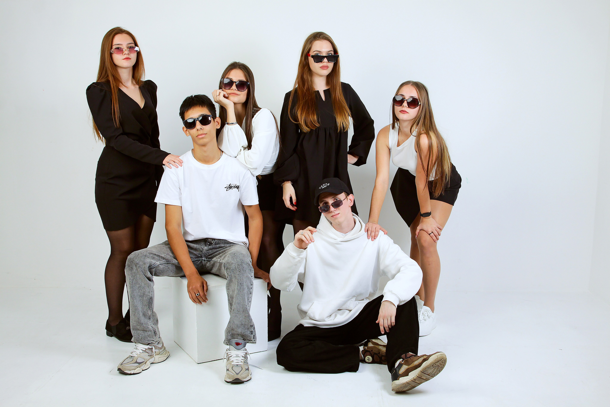 ФОТОСЕССИЯ ДЛЯ ВЫПУСКНИКОВ 35 ШКОЛЫ Г. ТАГАНРОГА. Выпускные альбомы в Таганроге и Ростовской Области