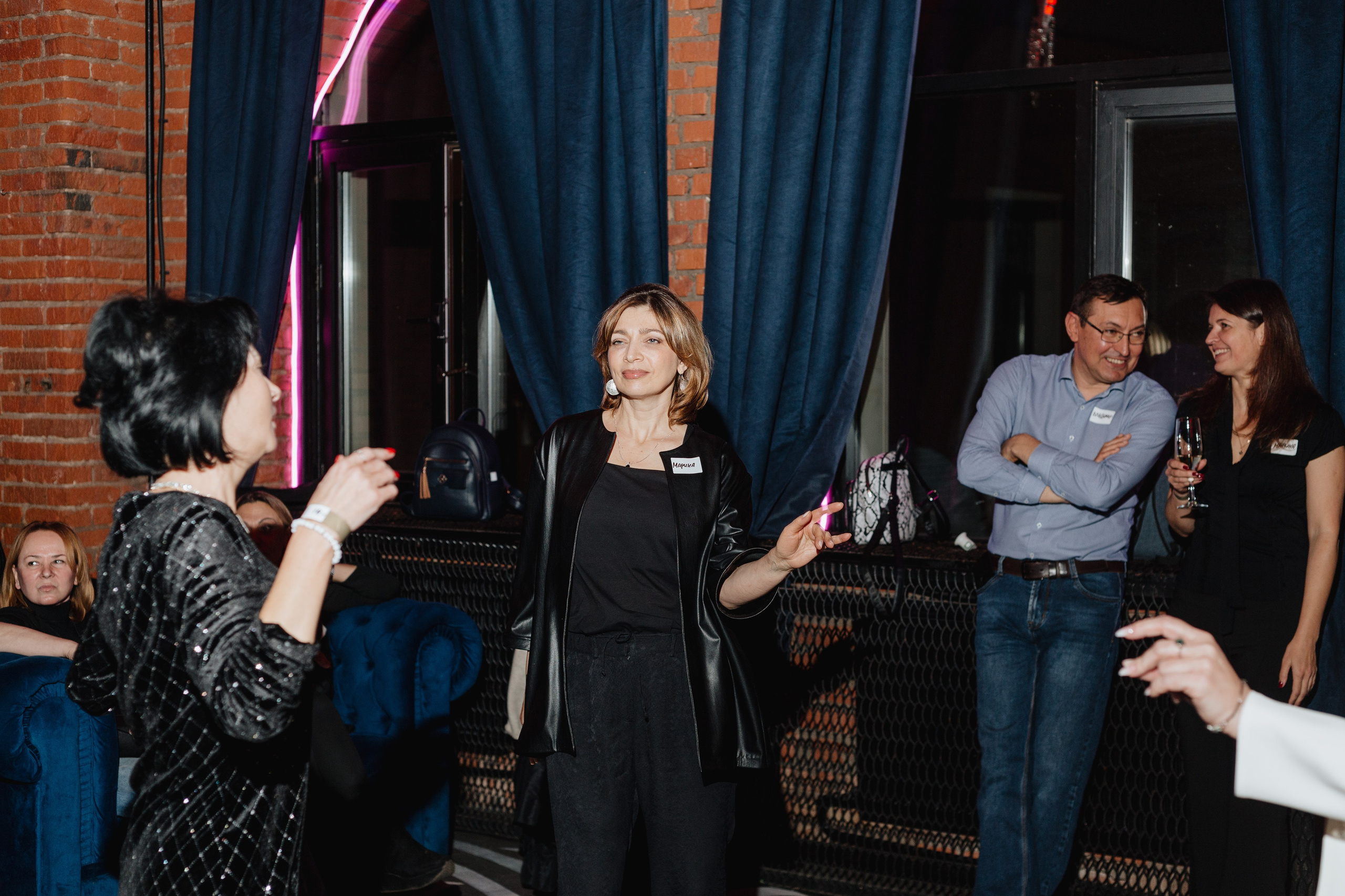 Вечеринка знакомств. Портретный фотограф Москва Юлия Трякина