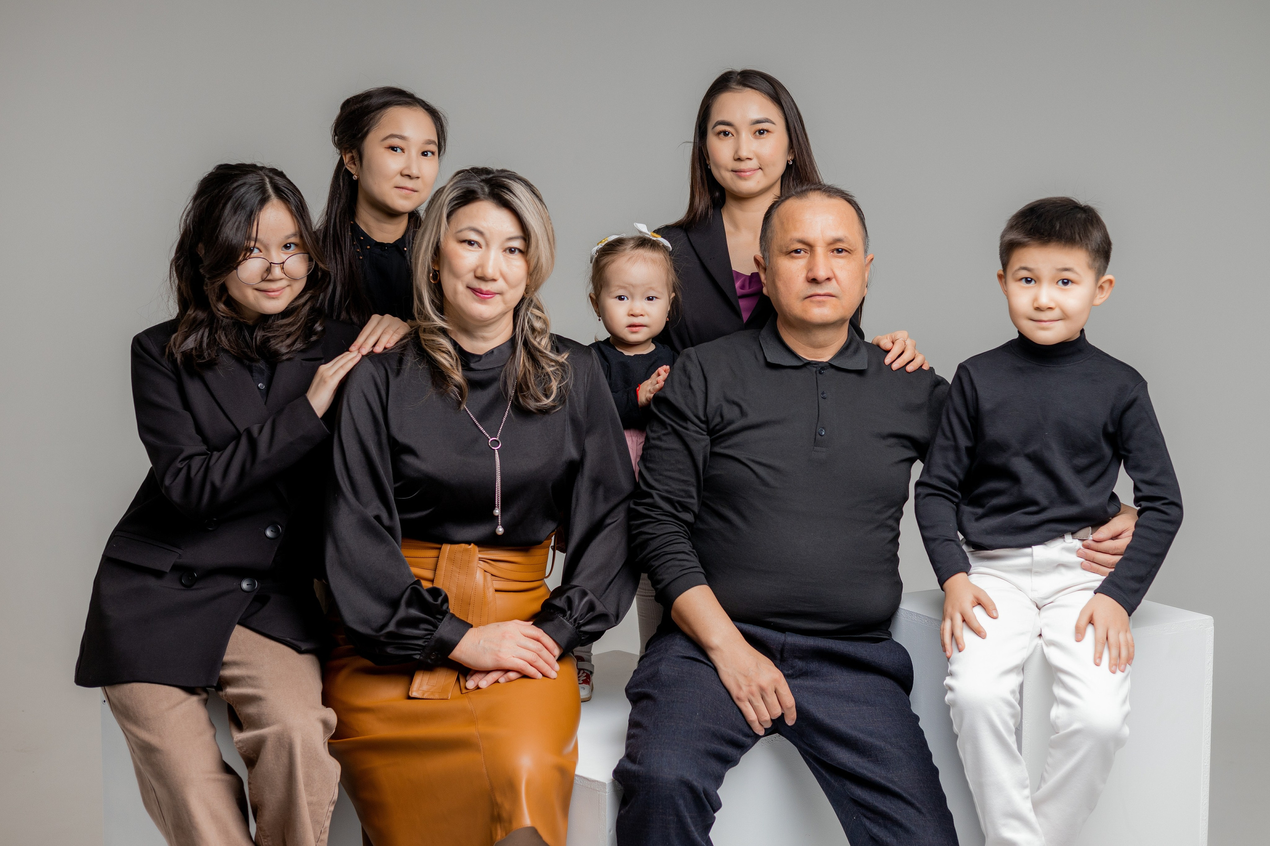 Студийный фотограф в Караганде Алексей Баранов. Фотограф Алексей Баранов. Фотостудия Flash. Семейные фотосессии в Караганде. Индивидуальные фотосессии, детские фотосессии, парные фотосессии в Караганде. Интерьерная фотосессия в Караганде. Семейный фотограф Алексей Баранов. Детский фотограф Алексей Баранов. Художественный фотограф Алексей Баранов. Свадебный фотограф Алексей Баранов. Черно-Белая съемка в Караганде. Самые лучшие семейный и детские фотосессии в Караганде. 