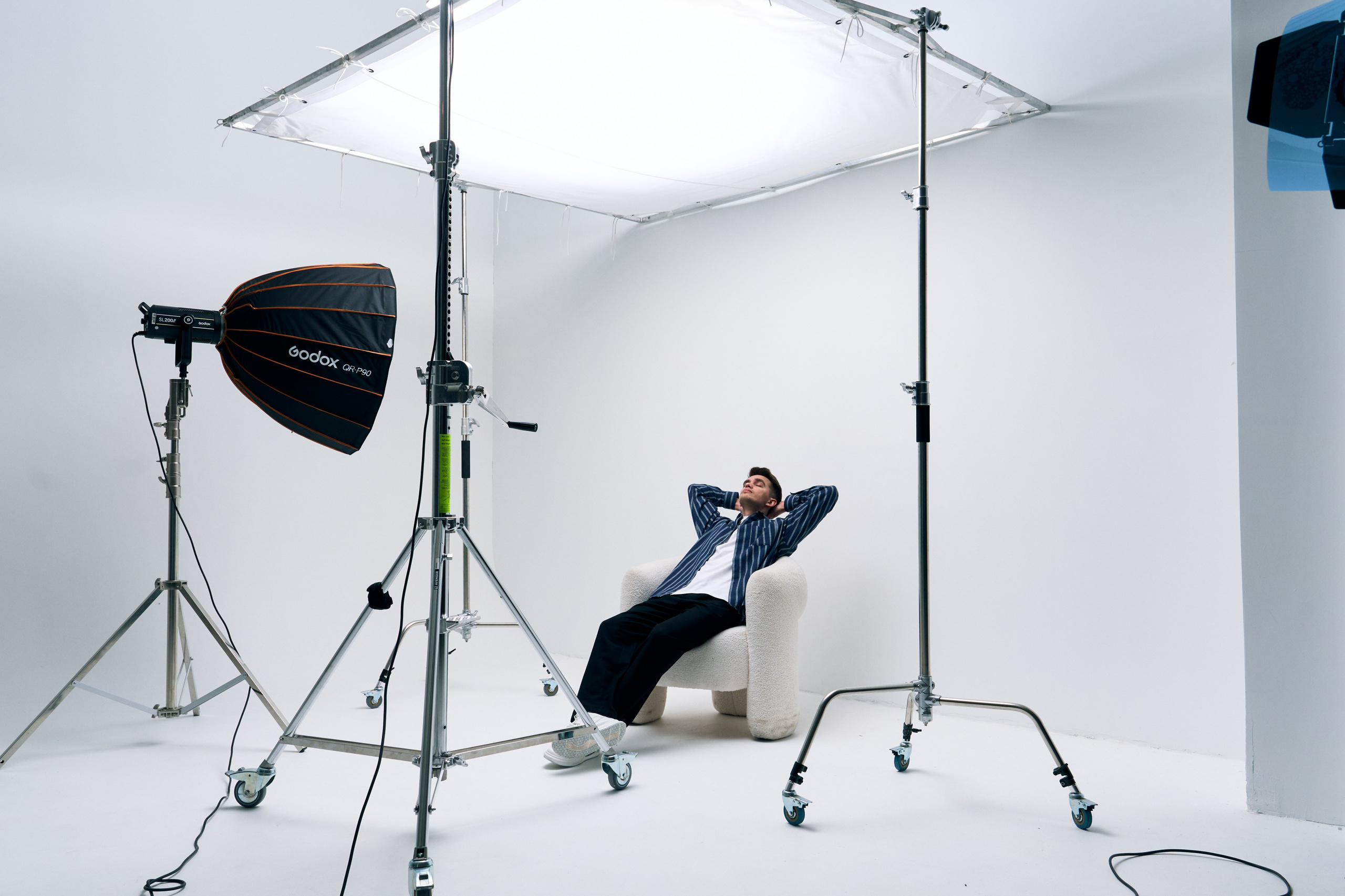 Студийная для бренда. Иван Упоров — фотограф, рилсмейкер чебоксары