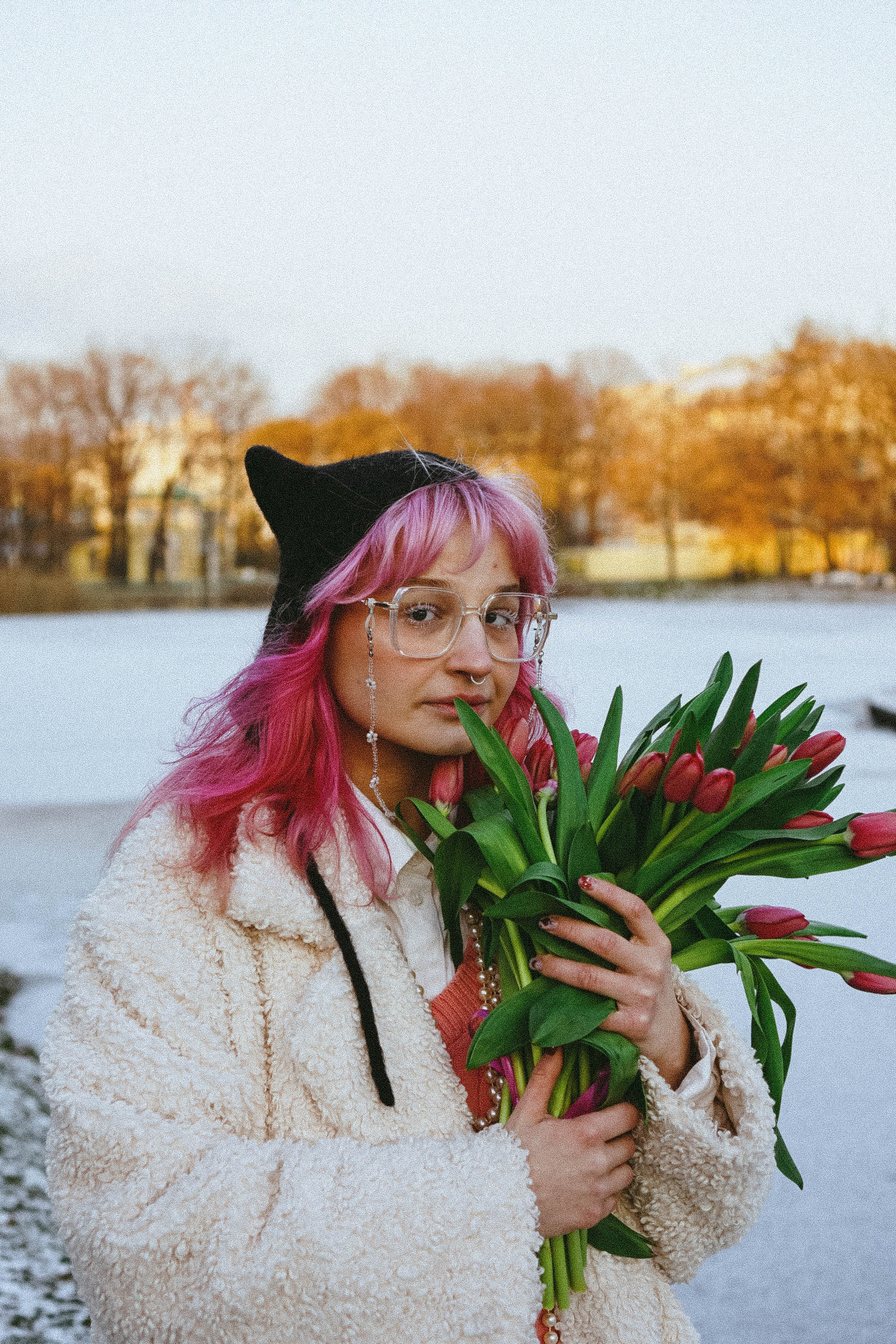 Прогулочная фотосессия с тюльпанами. Профессиональный фотограф, Санкт-Петербург — Виктория Богомолова