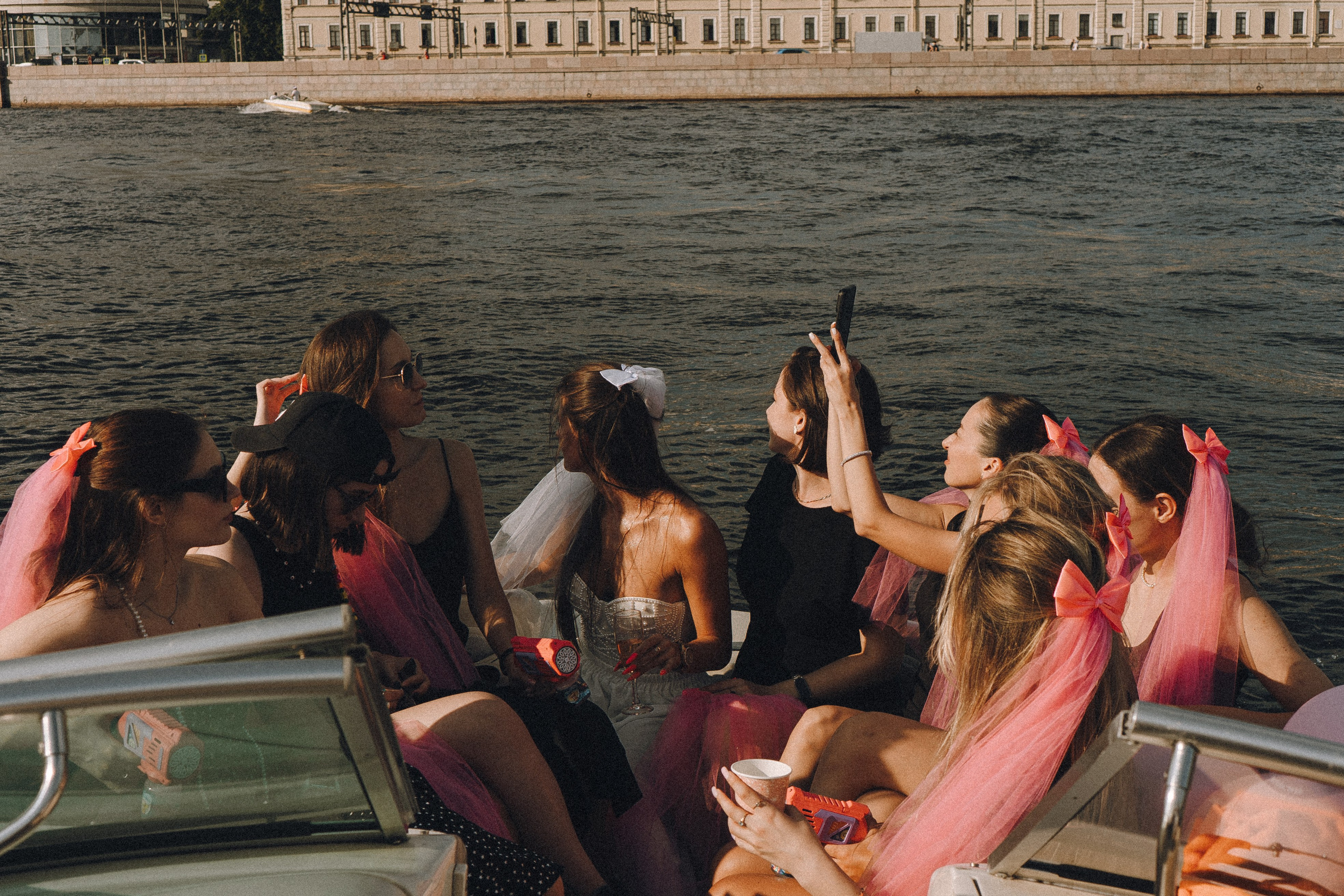 ДЕВИЧНИК НА КАТЕРЕ. Профессиональный фотограф, Санкт-Петербург — Виктория Богомолова