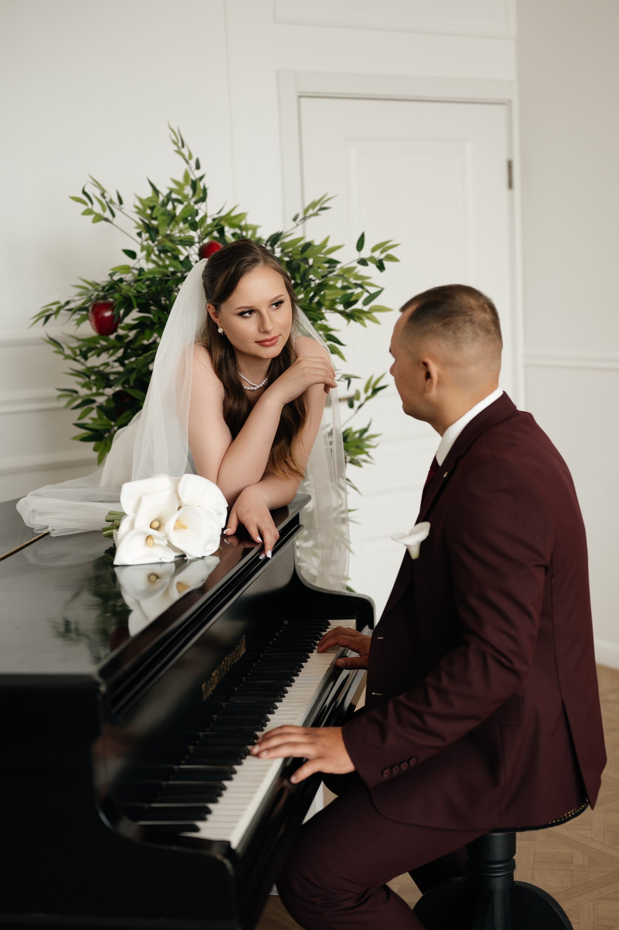 Загс (студия и прогулка). Свадебный и семейный фотограф в Краснодаре Алина Мельник