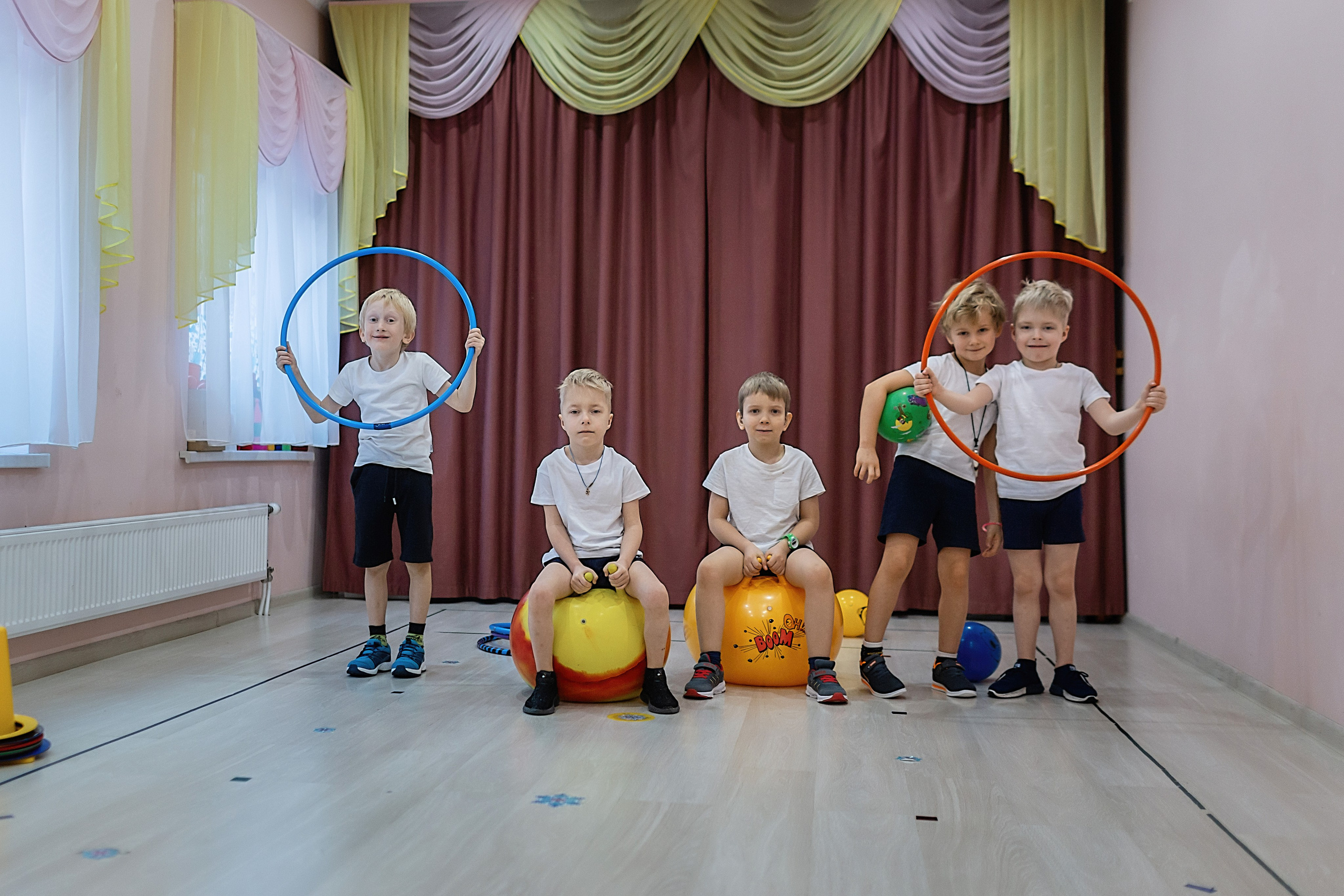 Выпускной фотоальбом_2024. Семейный фотограф в Санкт-Петербурге