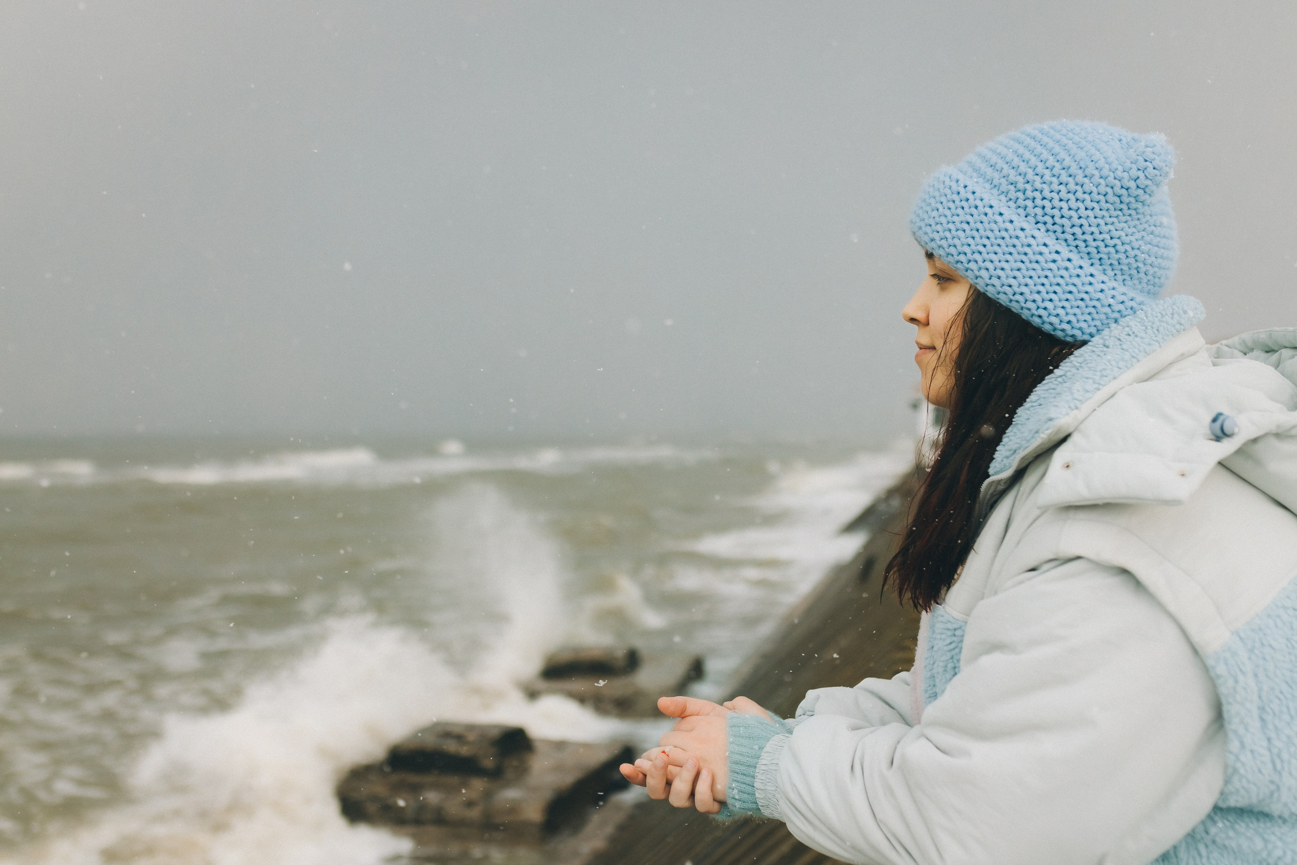 Маша и зима на Балтике. Фотограф Зеленоградск Красильникова Елена