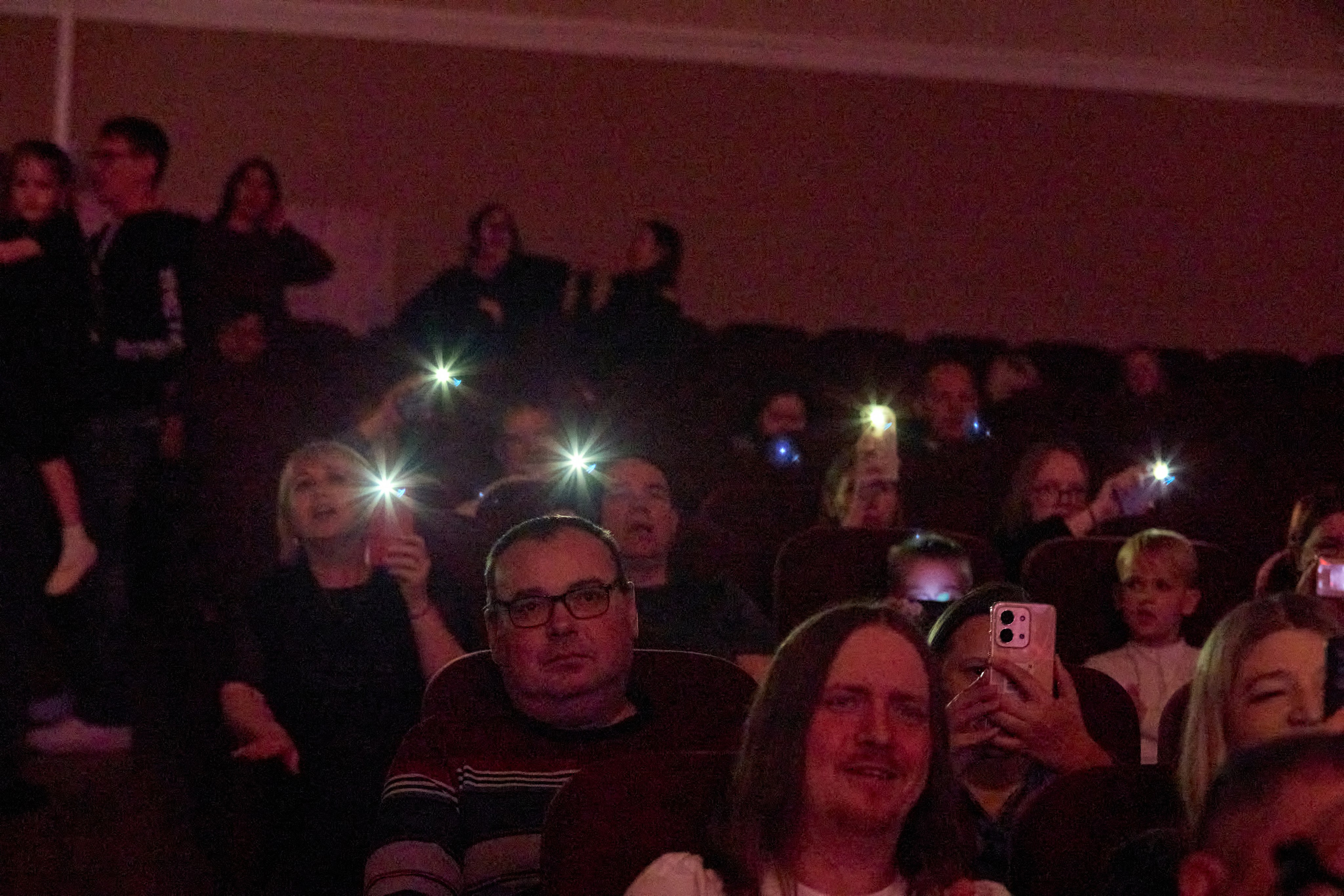 Гр. Ананас концерт 20.02.26. Фотограф видеооператор Пермский край, Пермь, Оса Руслан Саматов