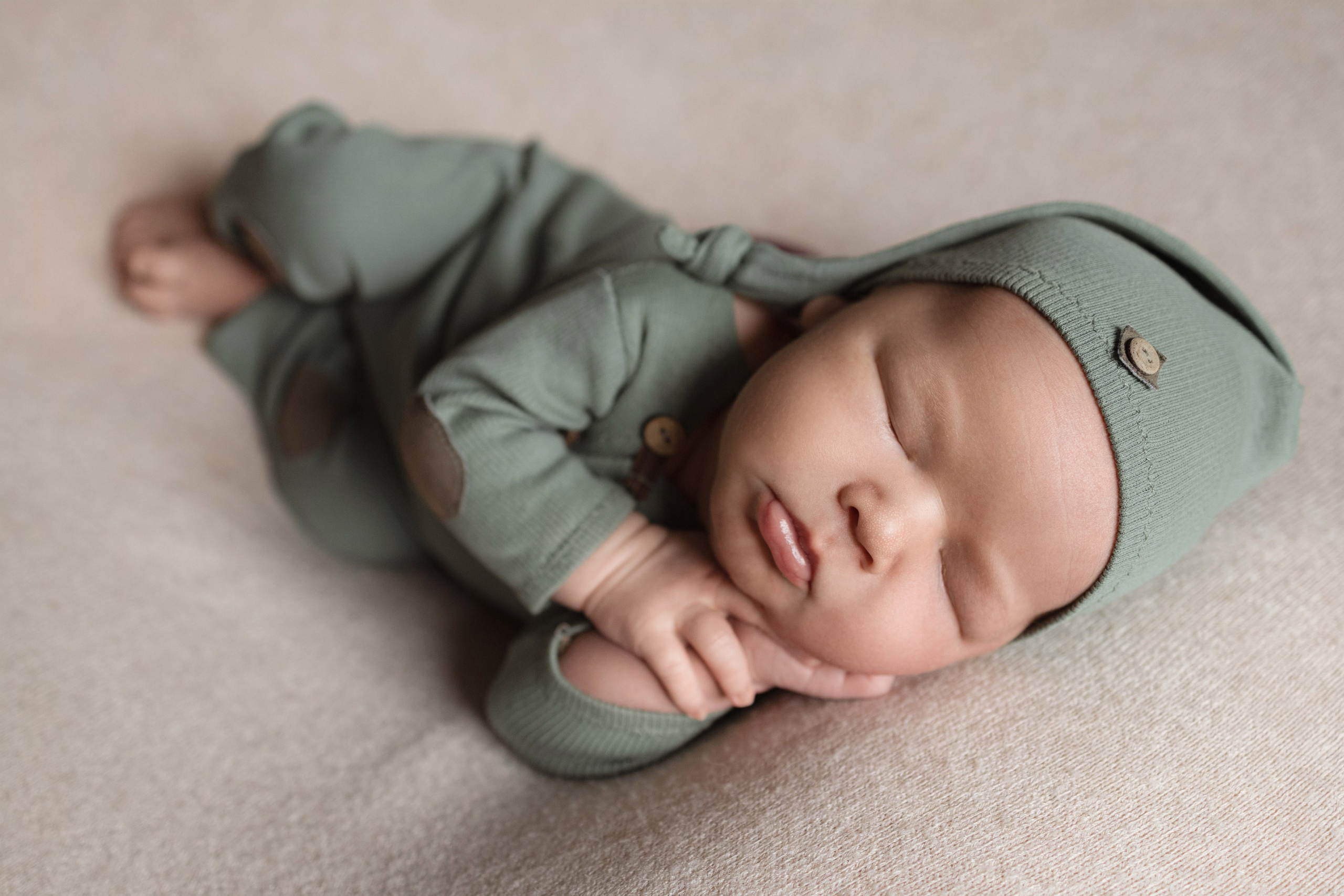 костюмчик для мальчика с шапочкой, одежда для newborn съёмки дома, Красноярск 