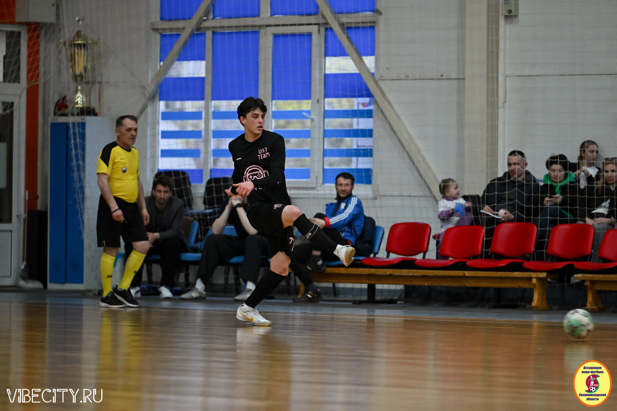 8 тур Корпоративной Бизнес-Лиги по футзалу. VIBECITY.RU Вайб Сити Ру Фоторепортажи Фотоотчеты Калининград