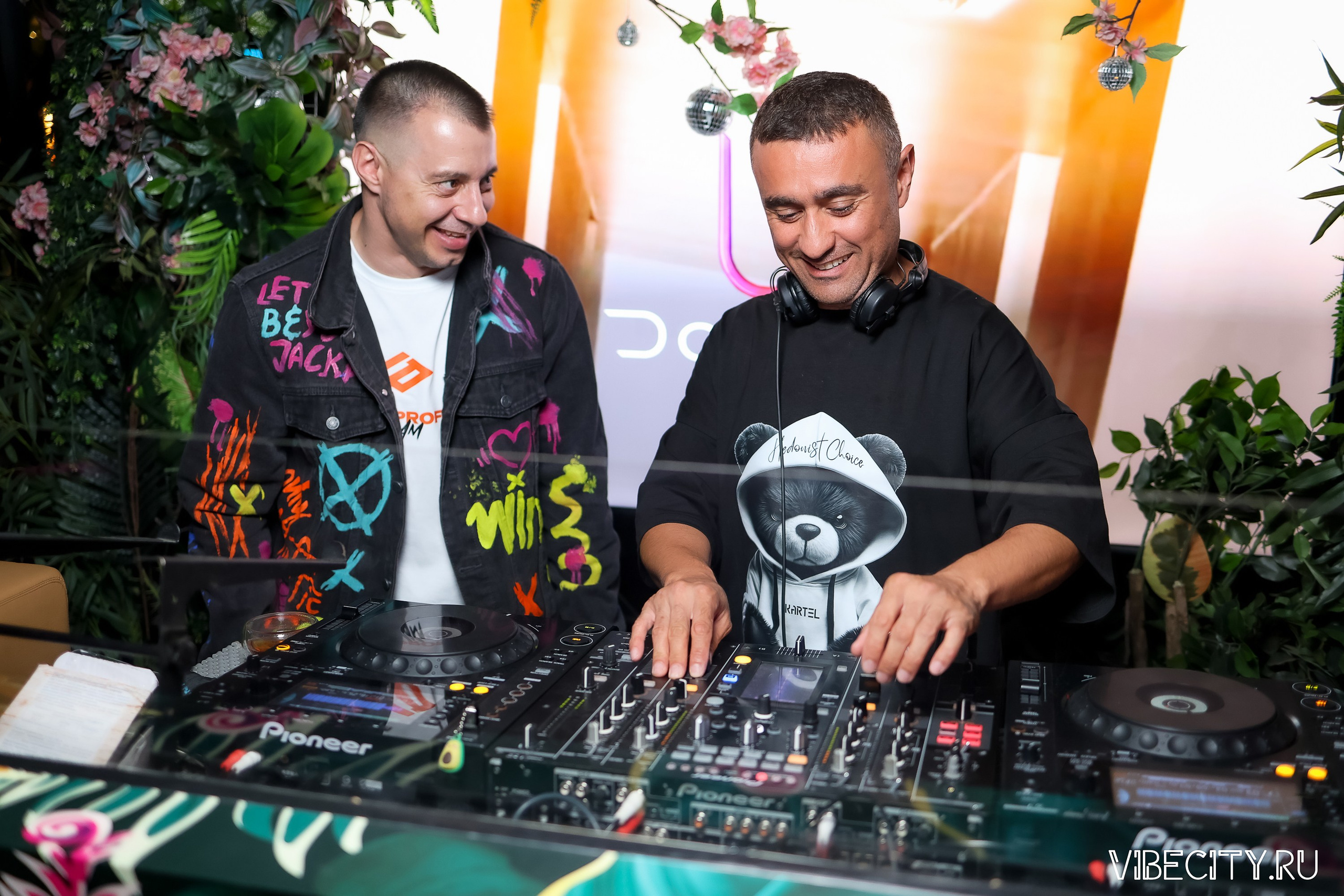 DOUBLE U. VIBECITY.RU Вайб Сити Ру Фоторепортажи Фотоотчеты Калининград