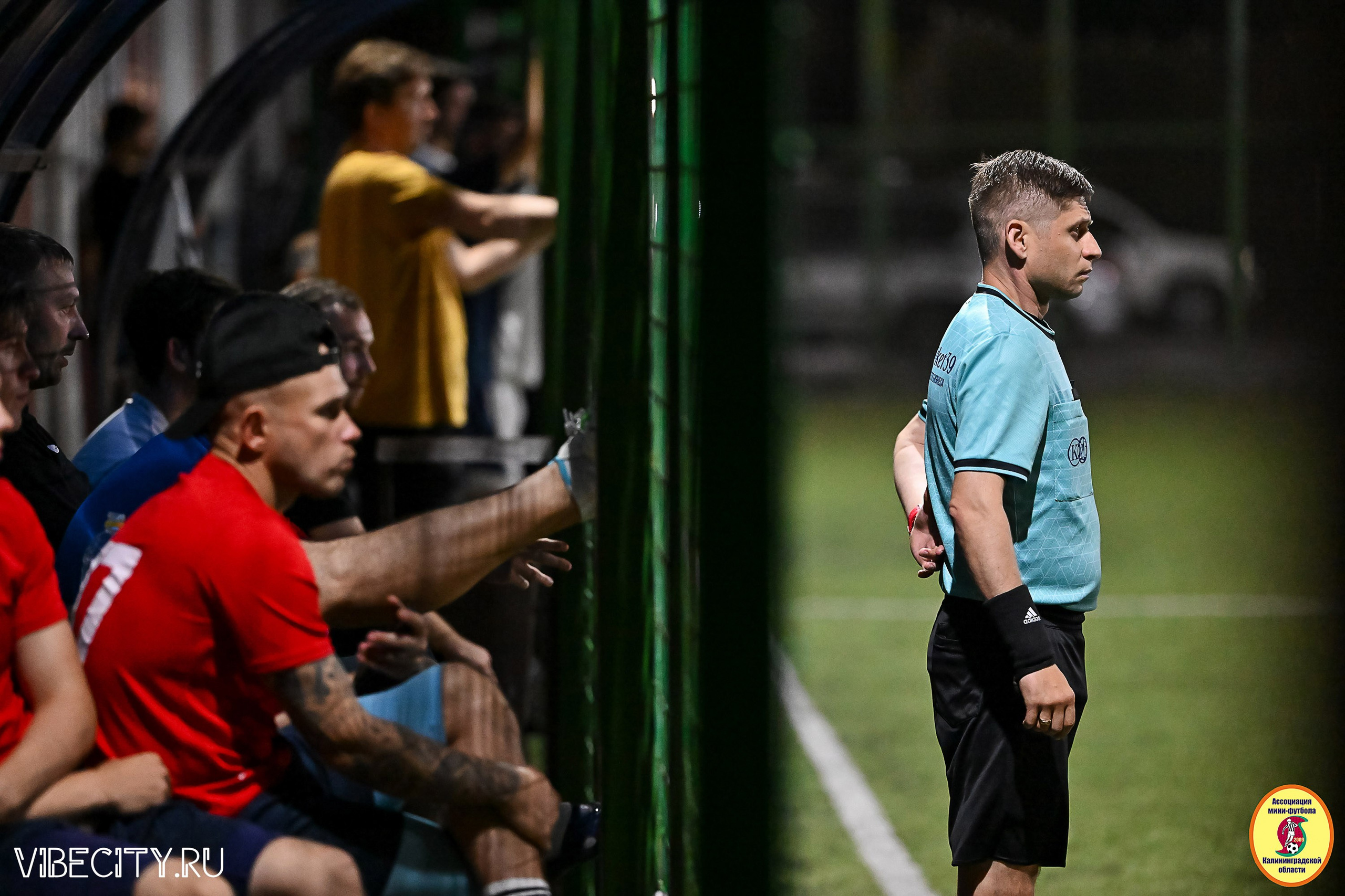 ФИНАЛЬНЫЕ ИГРЫ КУБКА МИНИ-ФУТБОЛЬНОЙ ЛИГИ И КУБКА КОРПОРАТИВНОЙ МФЛ 2025. VIBECITY.RU Вайб Сити Ру Фоторепортажи Фотоотчеты Калининград