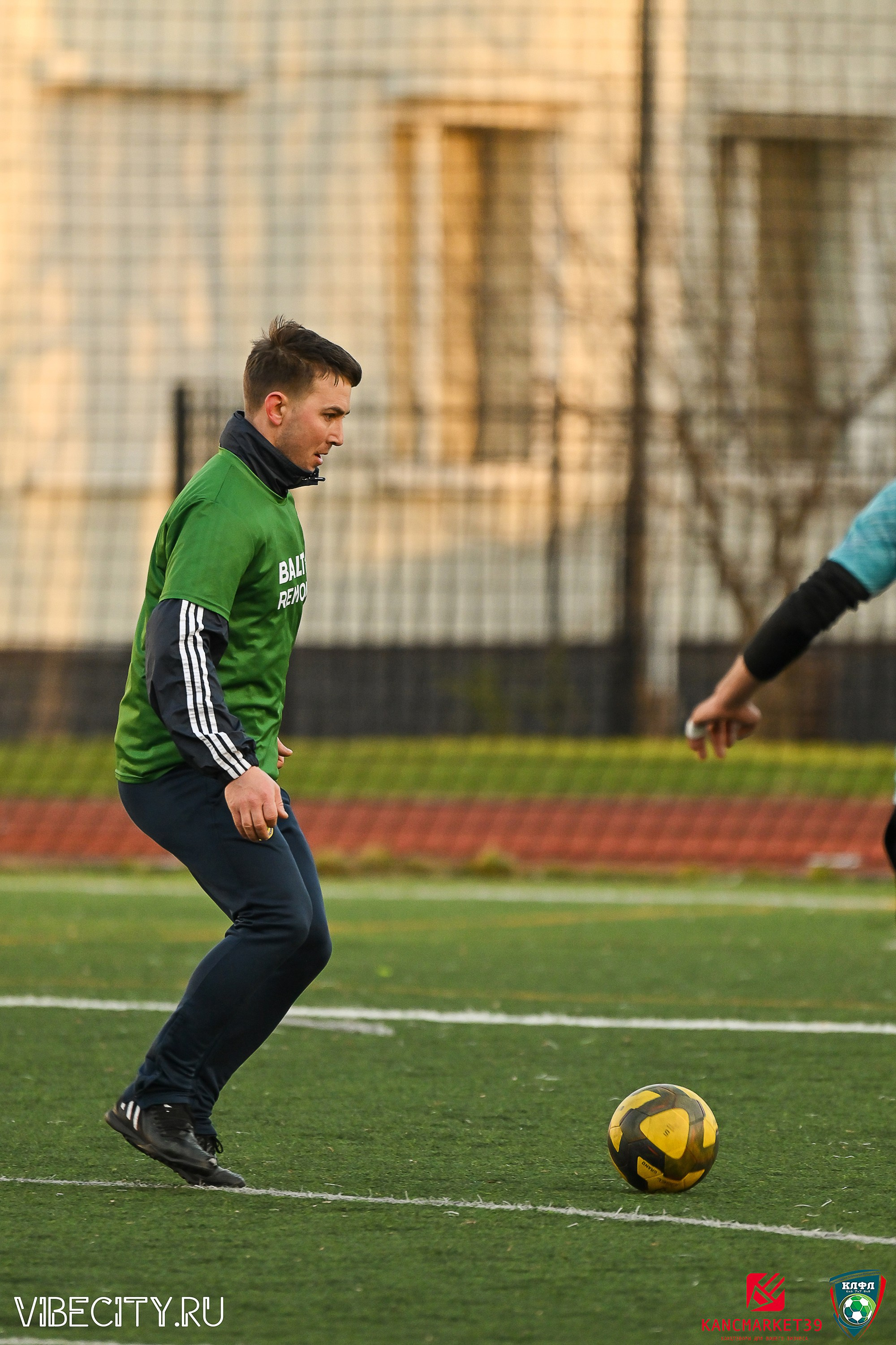 XX ЧЕМПИОНАТ КАЛИНИНГРАДСКОЙ ЛФЛ КАНЦМАРКЕТ39 сезона 2024–2025 гг. VIBECITY.RU Вайб Сити Ру Фоторепортажи Фотоотчеты Калининград