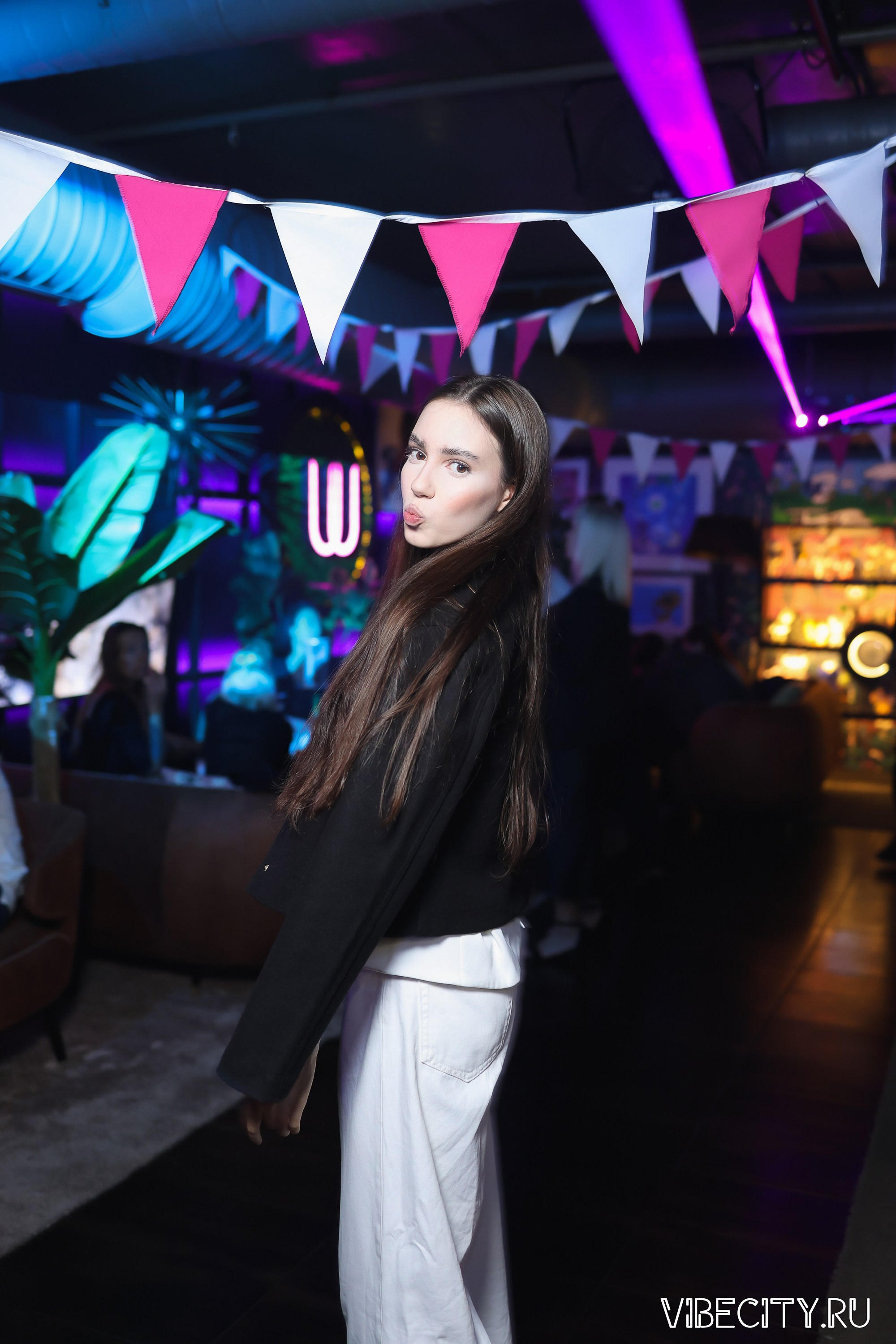 DOUBLE U. VIBECITY.RU Вайб Сити Ру Фоторепортажи Фотоотчеты Калининград