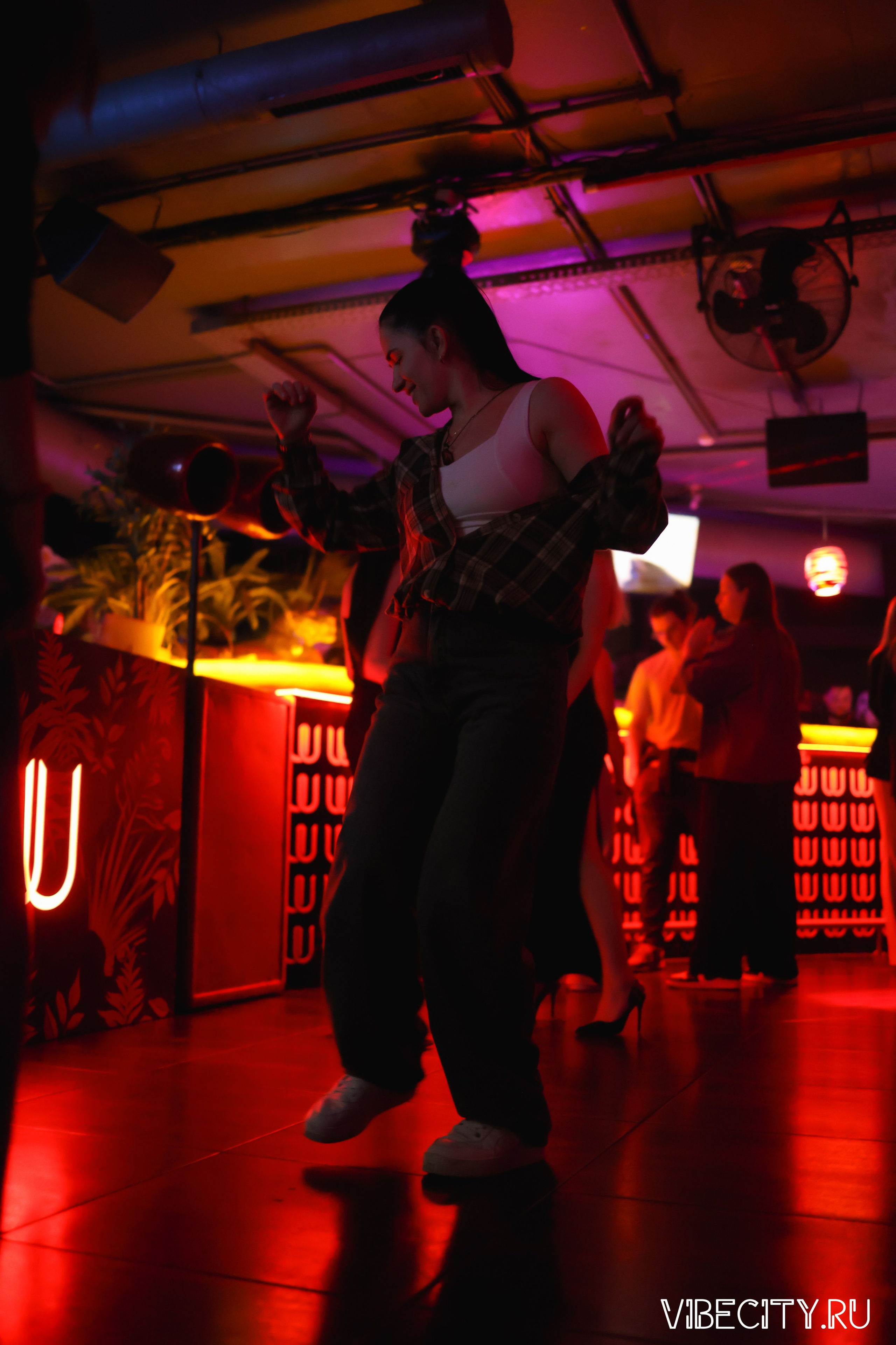 DOUBLE U. VIBECITY.RU Вайб Сити Ру Фоторепортажи Фотоотчеты Калининград