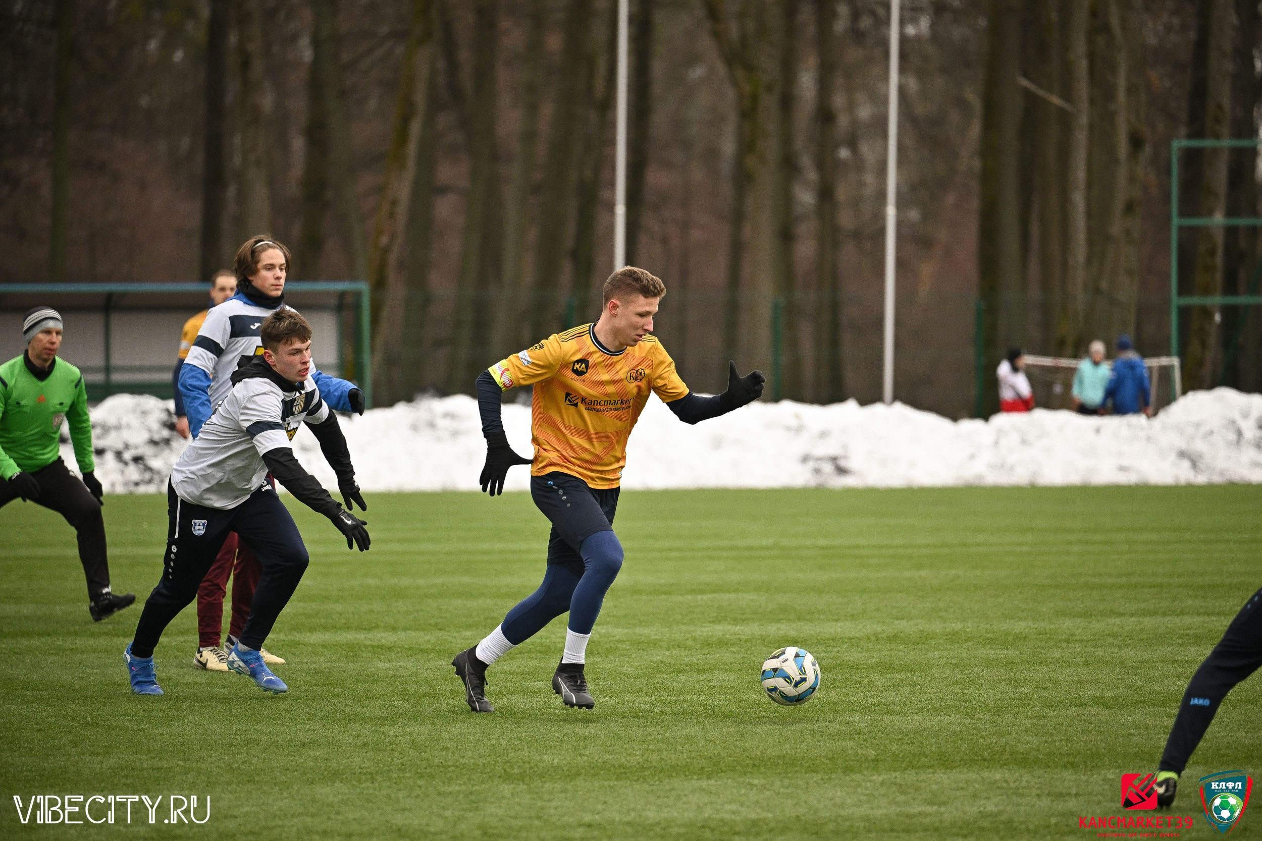 XX ЧЕМПИОНАТ КАЛИНИНГРАДСКОЙ ЛФЛ КАНЦМАРКЕТ39 сезона 2024–2025 гг. VIBECITY.RU Вайб Сити Ру Фоторепортажи Фотоотчеты Калининград