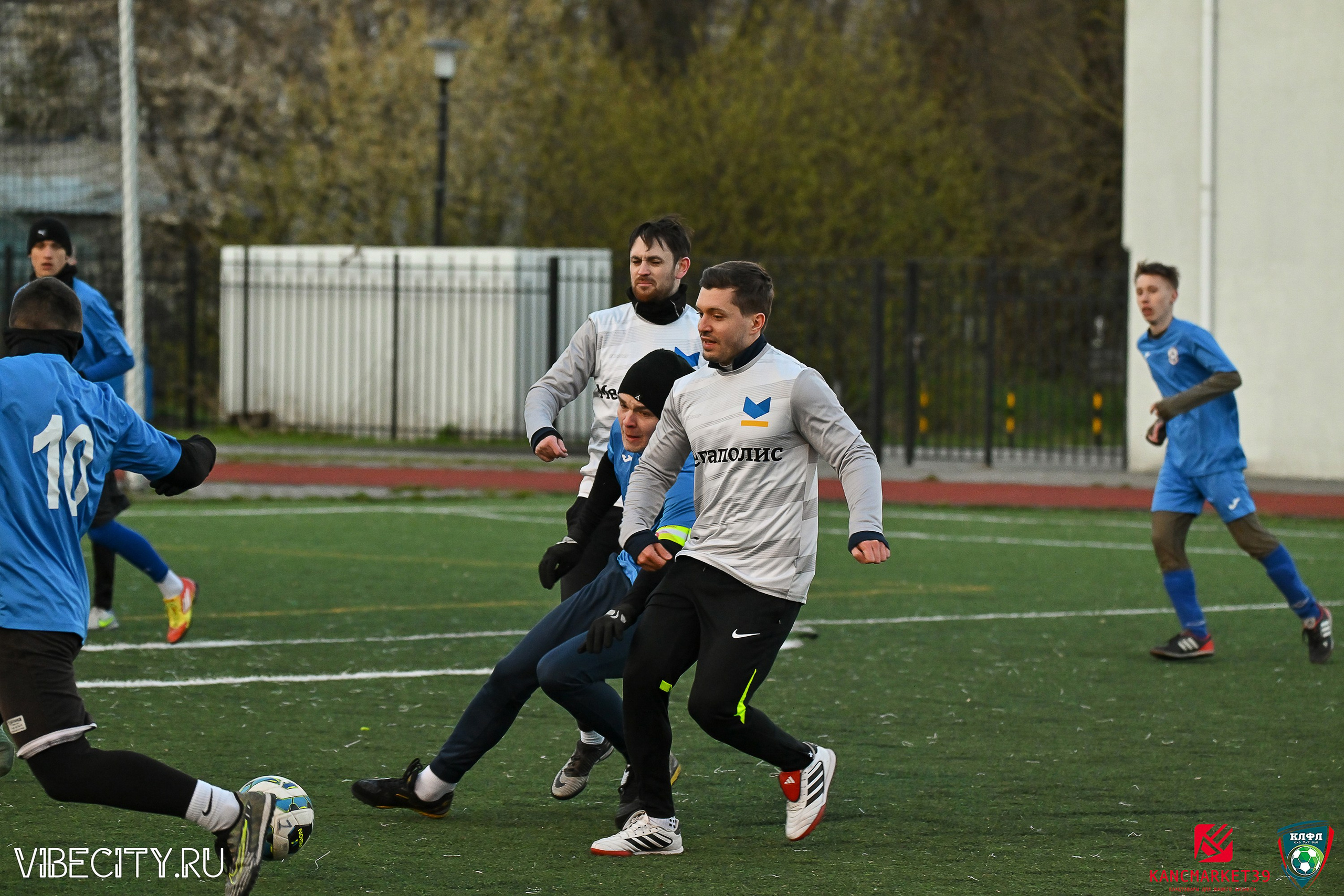 XX ЧЕМПИОНАТ КАЛИНИНГРАДСКОЙ ЛФЛ КАНЦМАРКЕТ39 сезона 2024–2025 гг. VIBECITY.RU Вайб Сити Ру Фоторепортажи Фотоотчеты Калининград