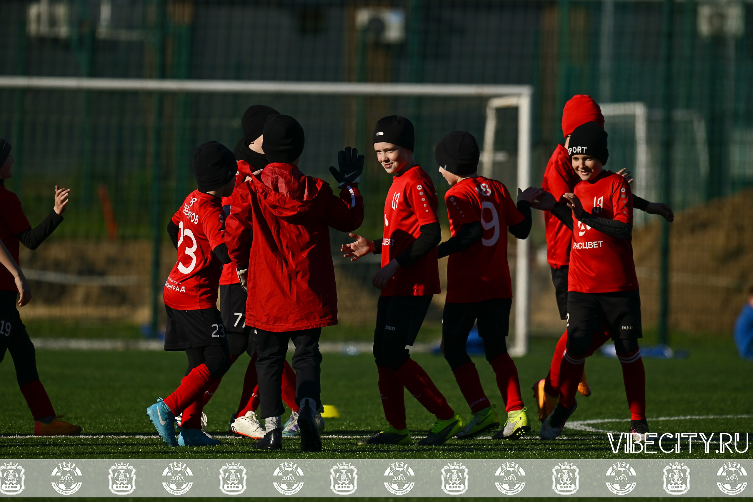 XIV ВСЕРОССИЙСКИЙ ФУТБОЛЬНЫЙ ФЕСТИВАЛЬ «ЗАГРУЗИ СЕБЯ ФУТБОЛОМ!». VIBECITY.RU Вайб Сити Ру Фоторепортажи Фотоотчеты Калининград