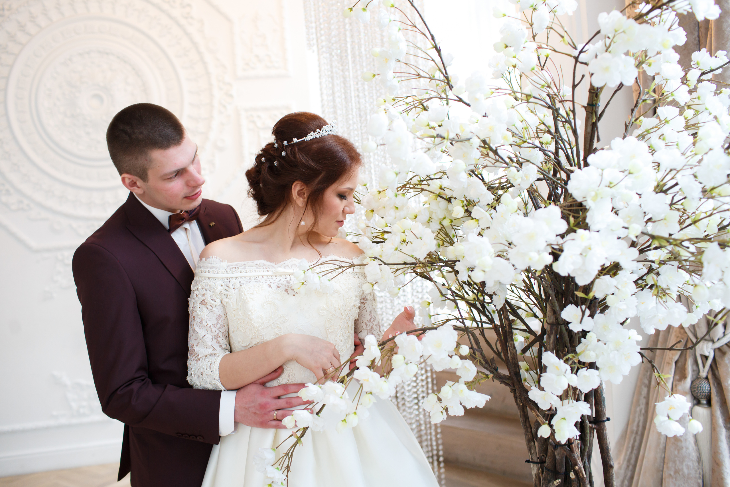 Ксюша и Иван, Таганский ЗАГС, фотостудия Famous Studios. Свадебный и репортажный фотограф (Москва, Королев и другие)