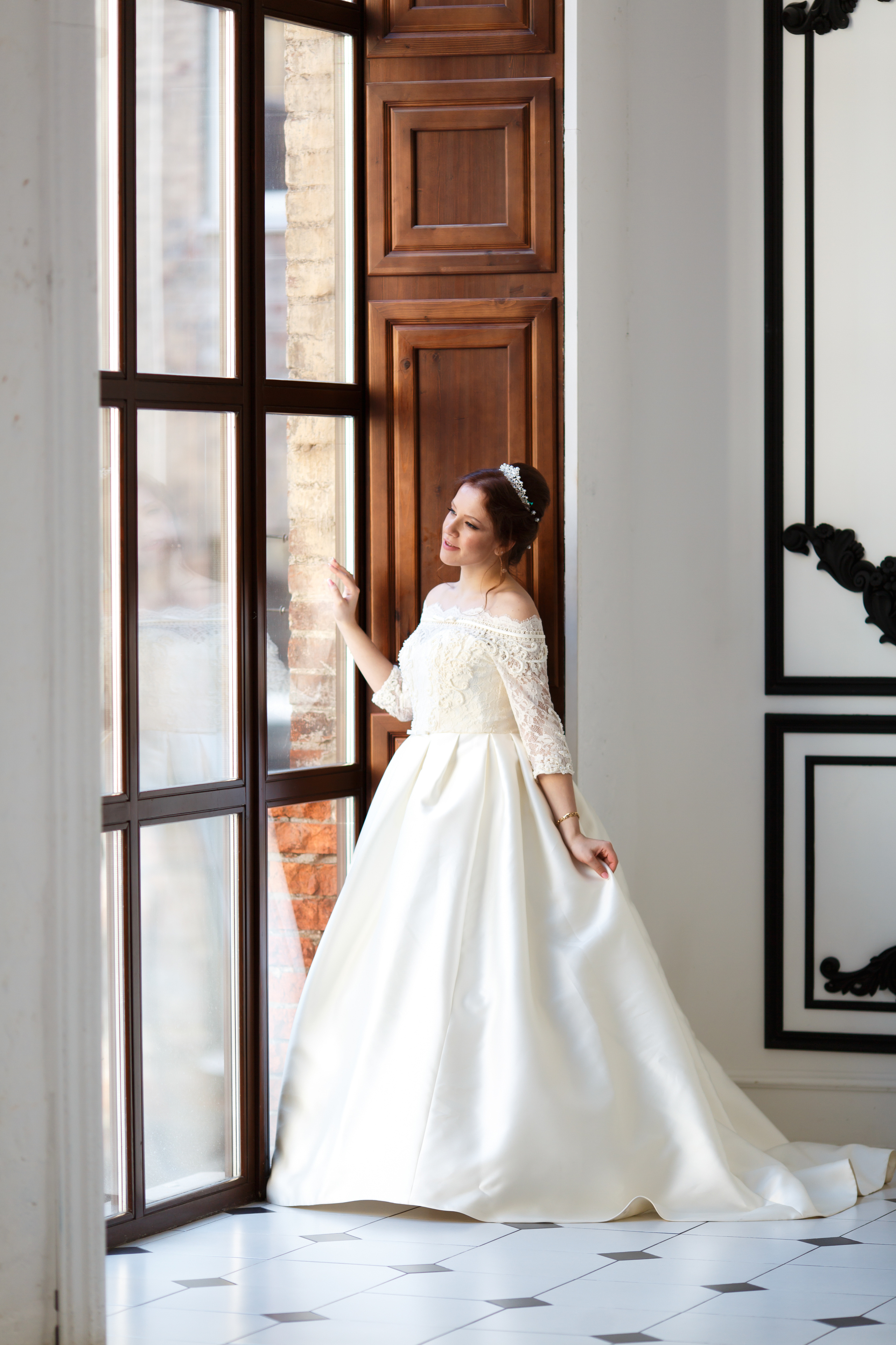 Ксюша и Иван, Таганский ЗАГС, фотостудия Famous Studios. Свадебный и репортажный фотограф (Москва, Королев и другие)