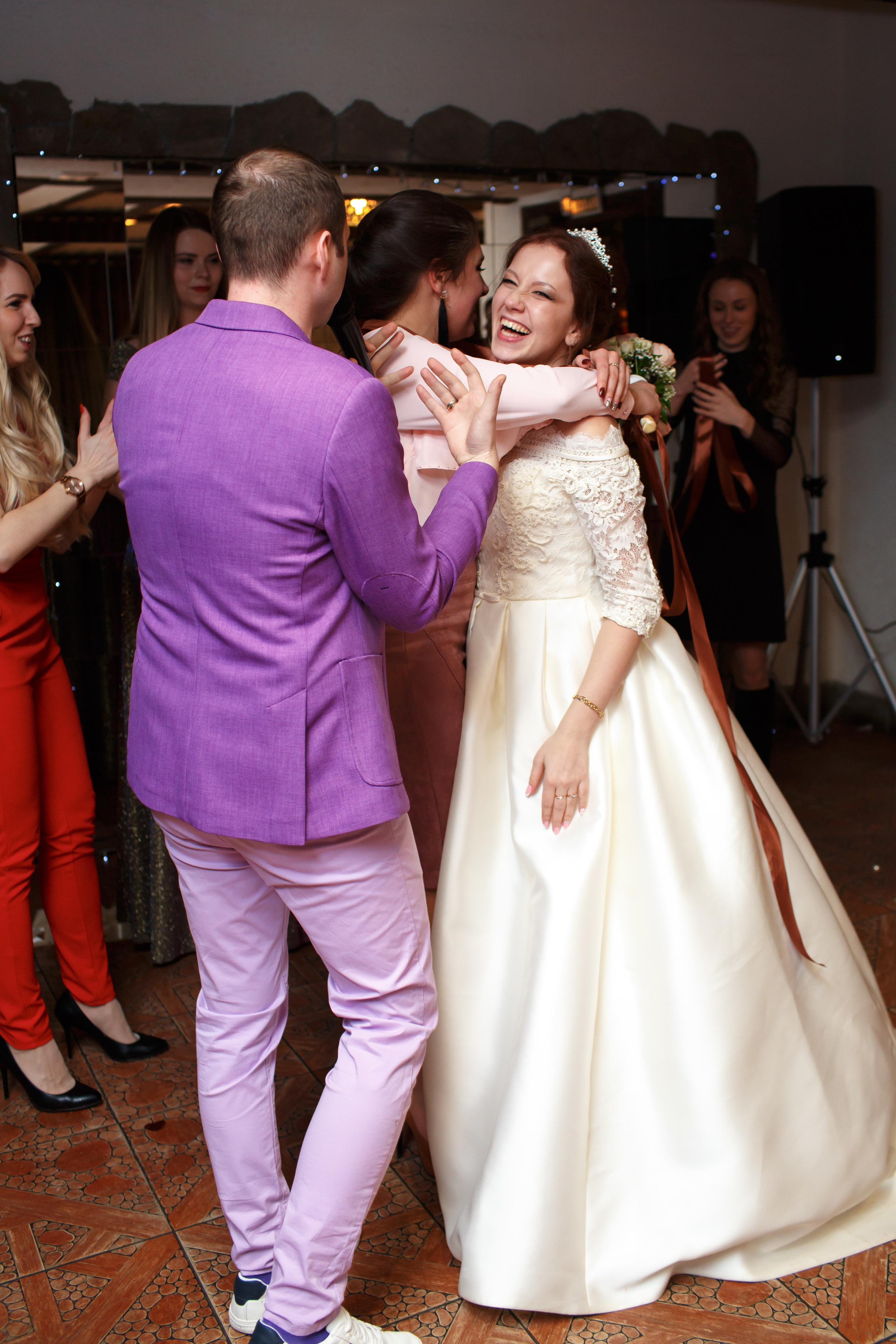 Ксюша и Иван, Таганский ЗАГС, фотостудия Famous Studios. Свадебный и репортажный фотограф (Москва, Королев и другие)