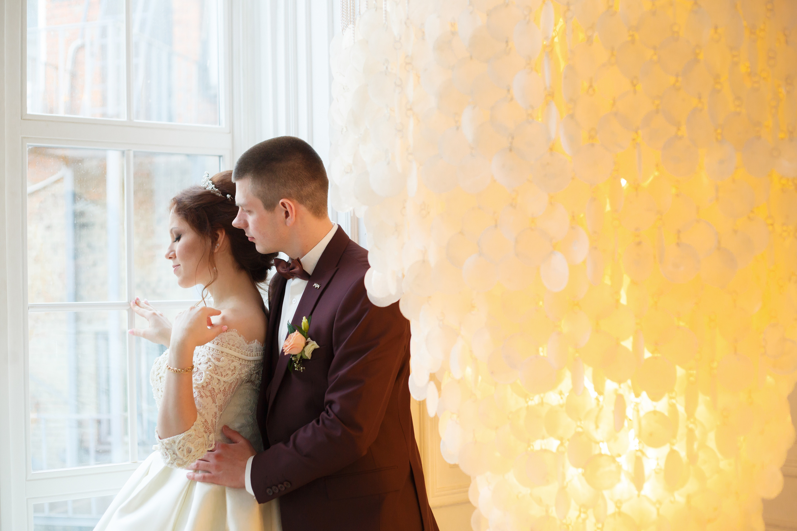 Ксюша и Иван, Таганский ЗАГС, фотостудия Famous Studios. Свадебный и репортажный фотограф (Москва, Королев и другие)