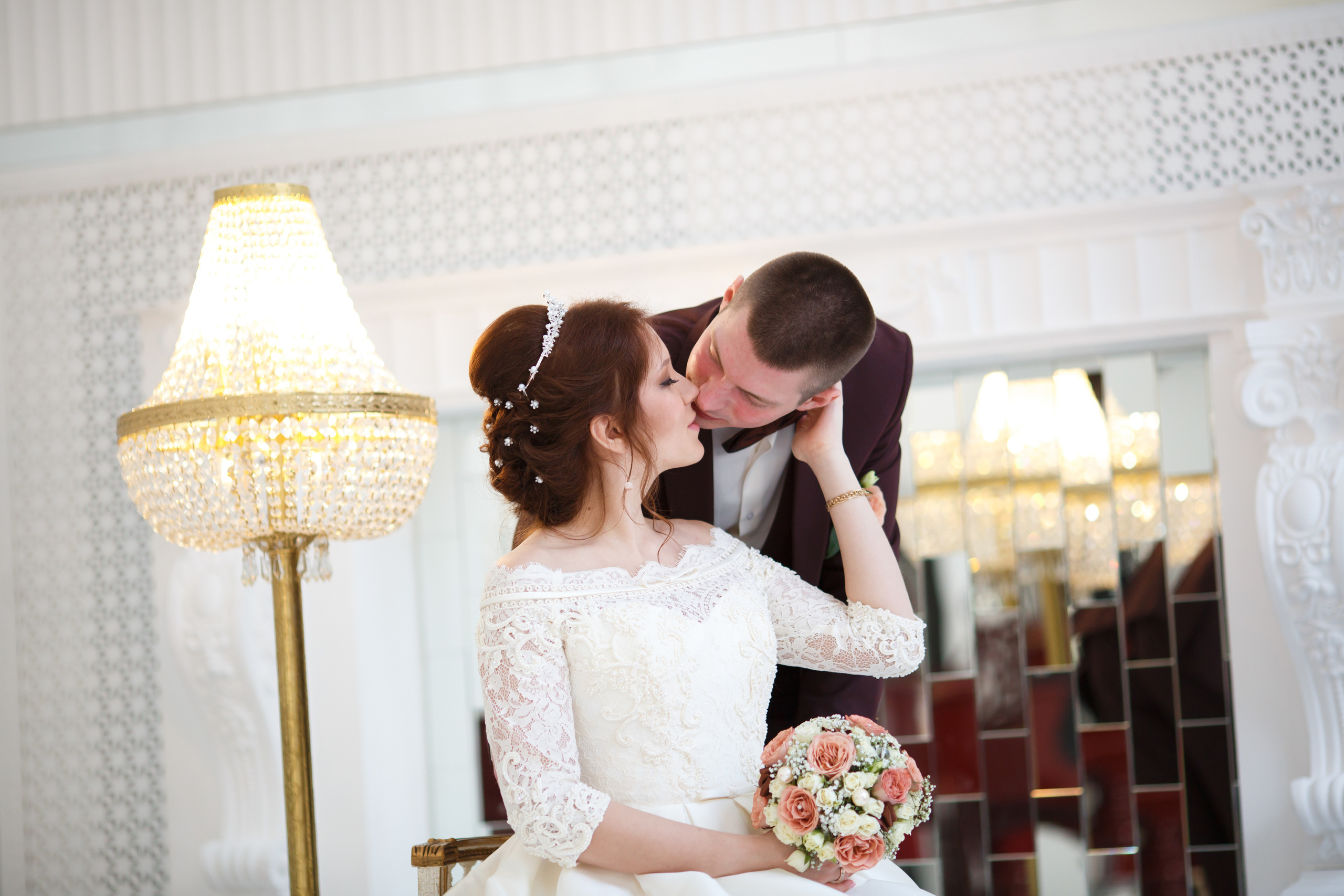 Ксюша и Иван, Таганский ЗАГС, фотостудия Famous Studios. Свадебный и репортажный фотограф (Москва, Королев и другие)