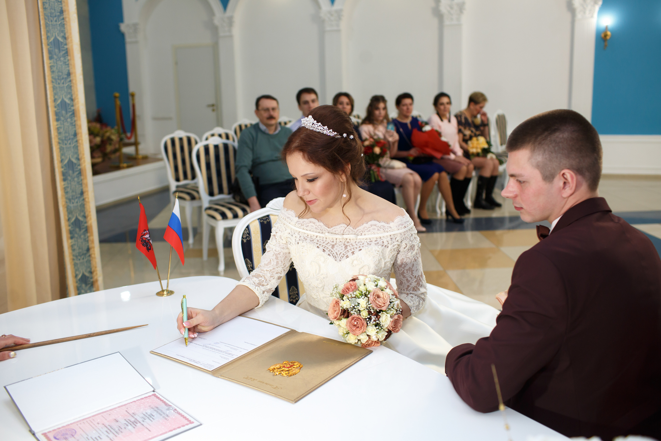 Ксюша и Иван, Таганский ЗАГС, фотостудия Famous Studios. Свадебный и репортажный фотограф (Москва, Королев и другие)