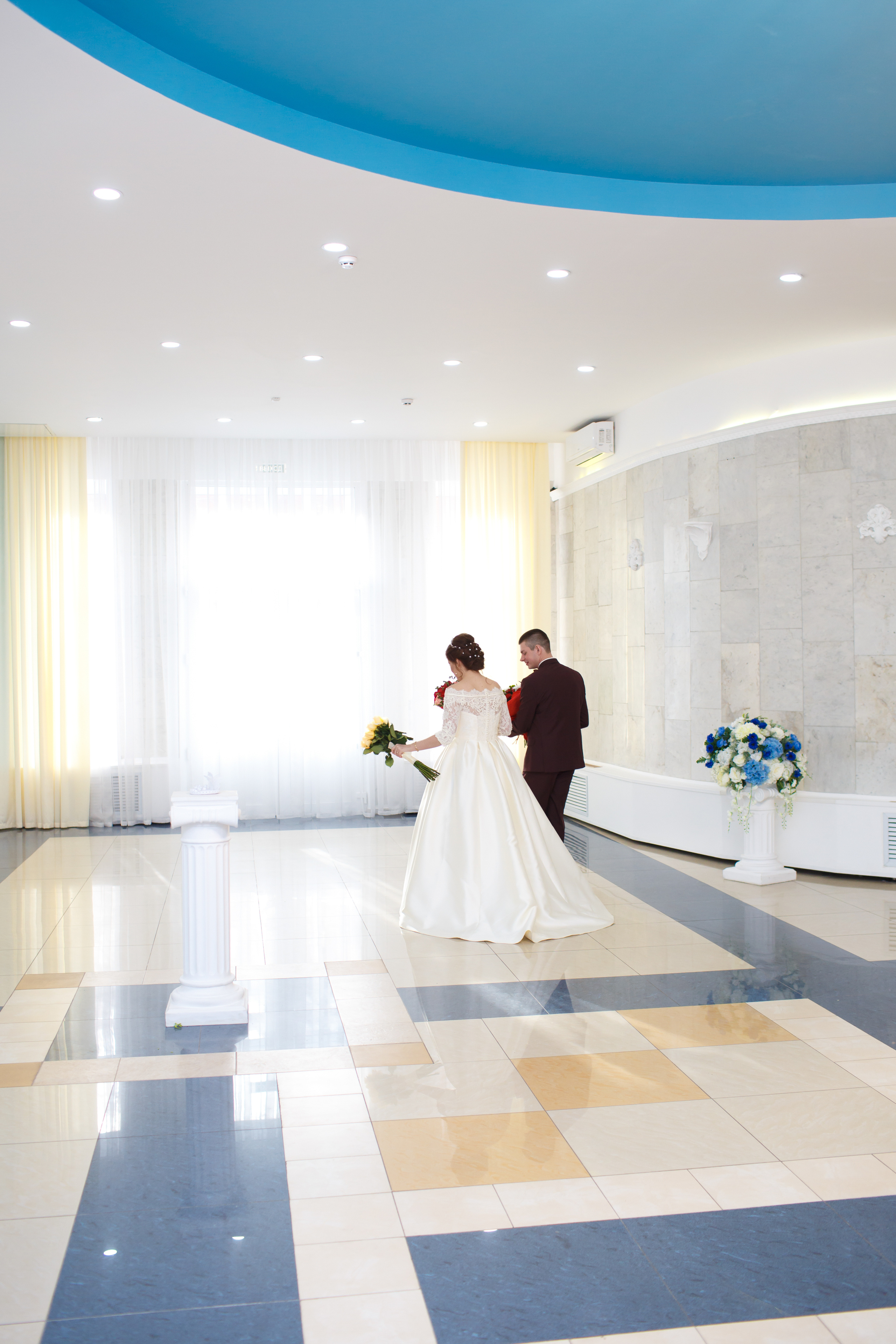 Ксюша и Иван, Таганский ЗАГС, фотостудия Famous Studios. Свадебный и репортажный фотограф (Москва, Королев и другие)