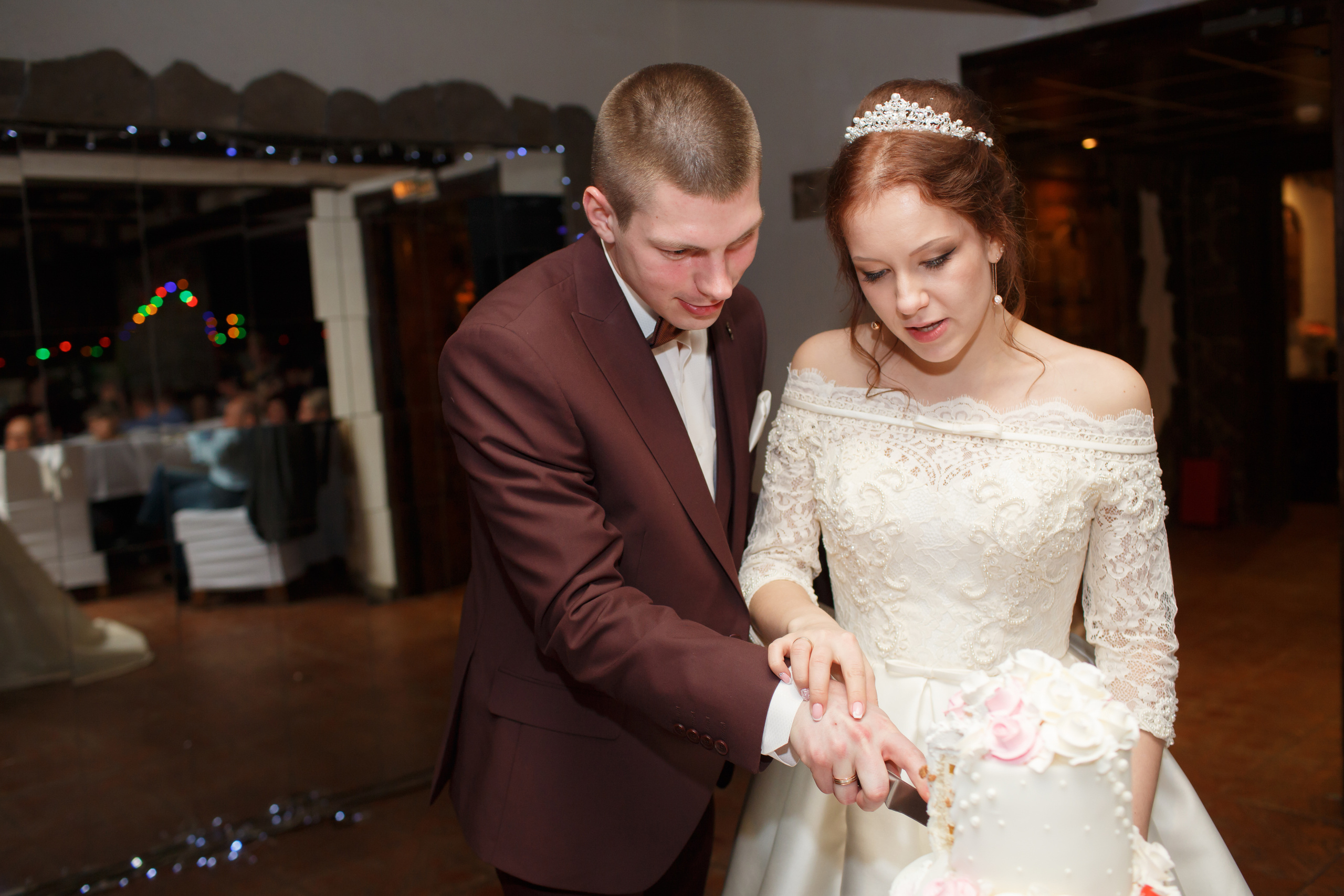 Ксюша и Иван, Таганский ЗАГС, фотостудия Famous Studios. Свадебный и репортажный фотограф (Москва, Королев и другие)