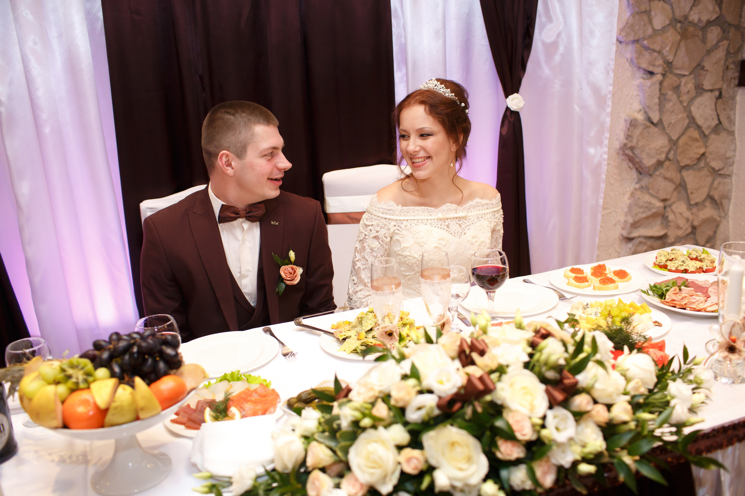 Ксюша и Иван, Таганский ЗАГС, фотостудия Famous Studios. Свадебный и репортажный фотограф (Москва, Королев и другие)