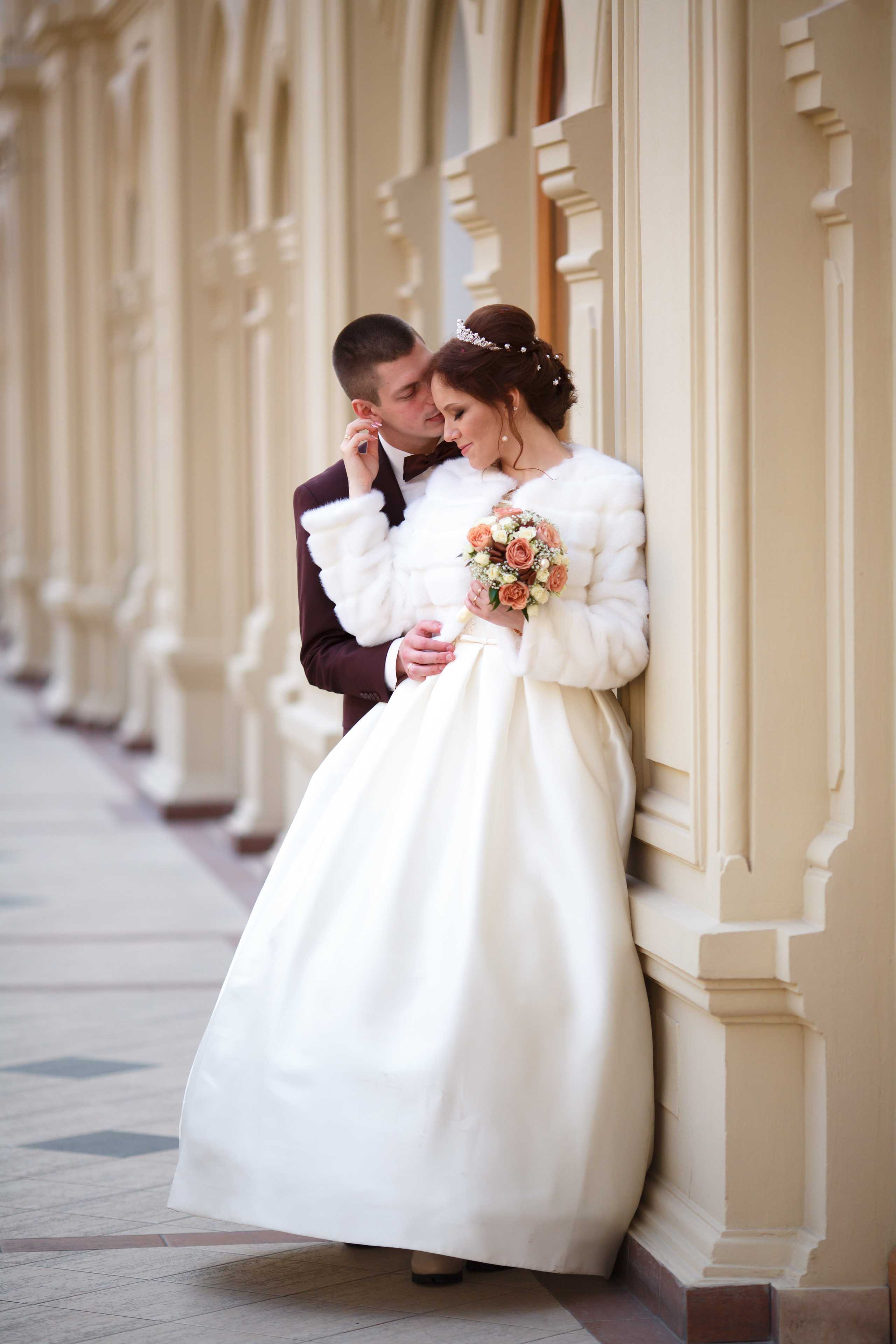 Ксюша и Иван, Таганский ЗАГС, фотостудия Famous Studios. Свадебный и репортажный фотограф (Москва, Королев и другие)