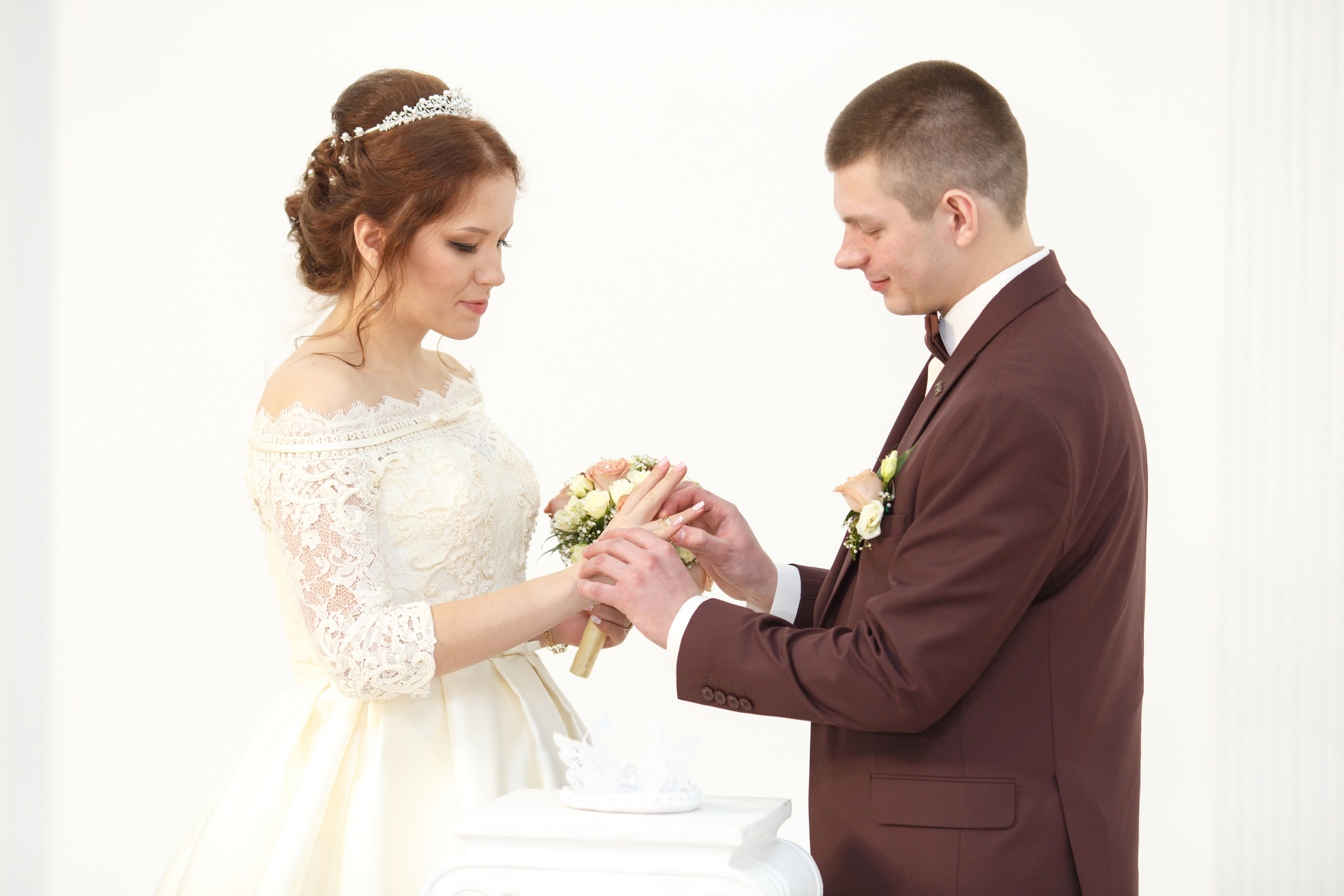 Ксюша и Иван, Таганский ЗАГС, фотостудия Famous Studios. Свадебный и репортажный фотограф (Москва, Королев и другие)