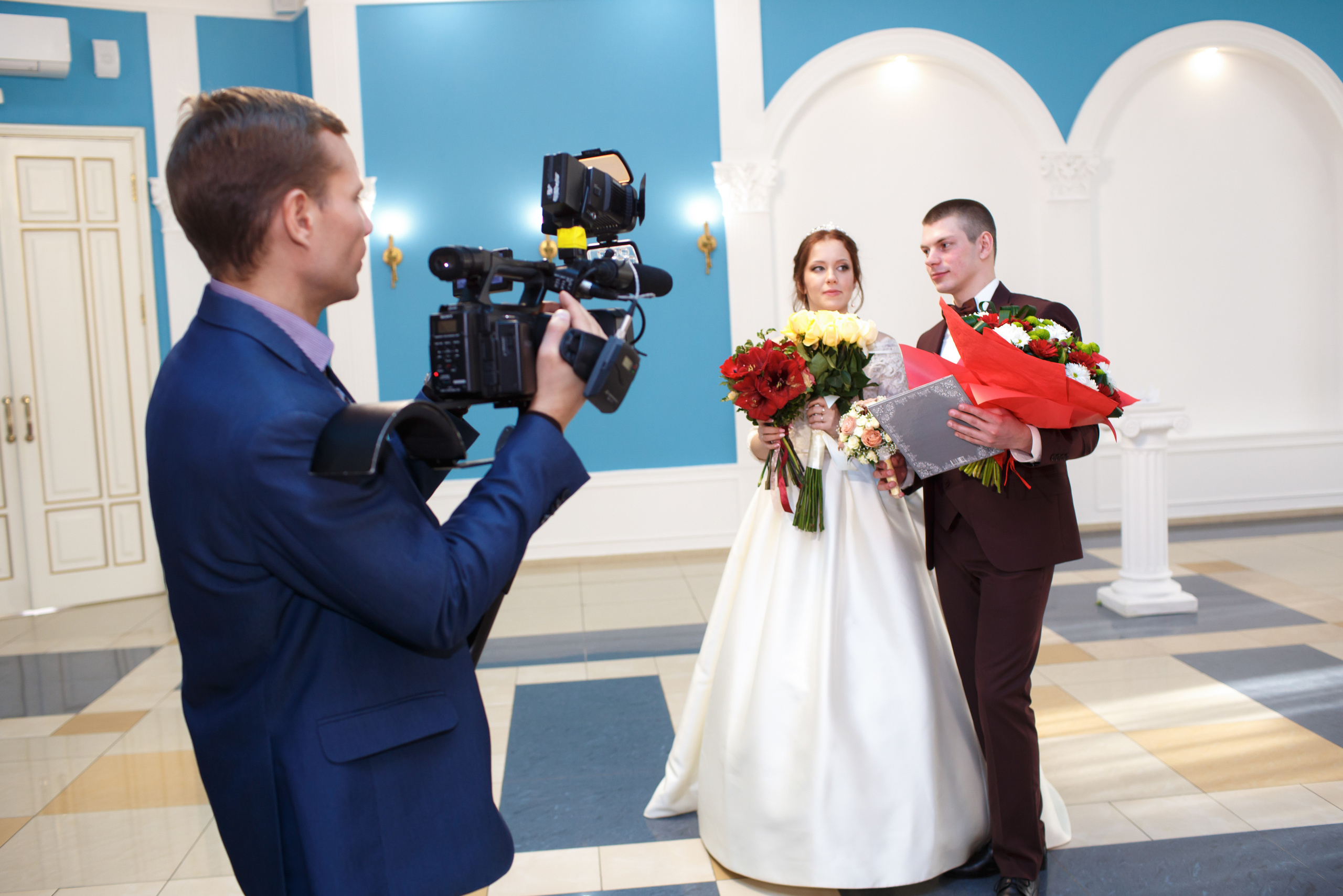 Ксюша и Иван, Таганский ЗАГС, фотостудия Famous Studios. Свадебный и репортажный фотограф (Москва, Королев и другие)