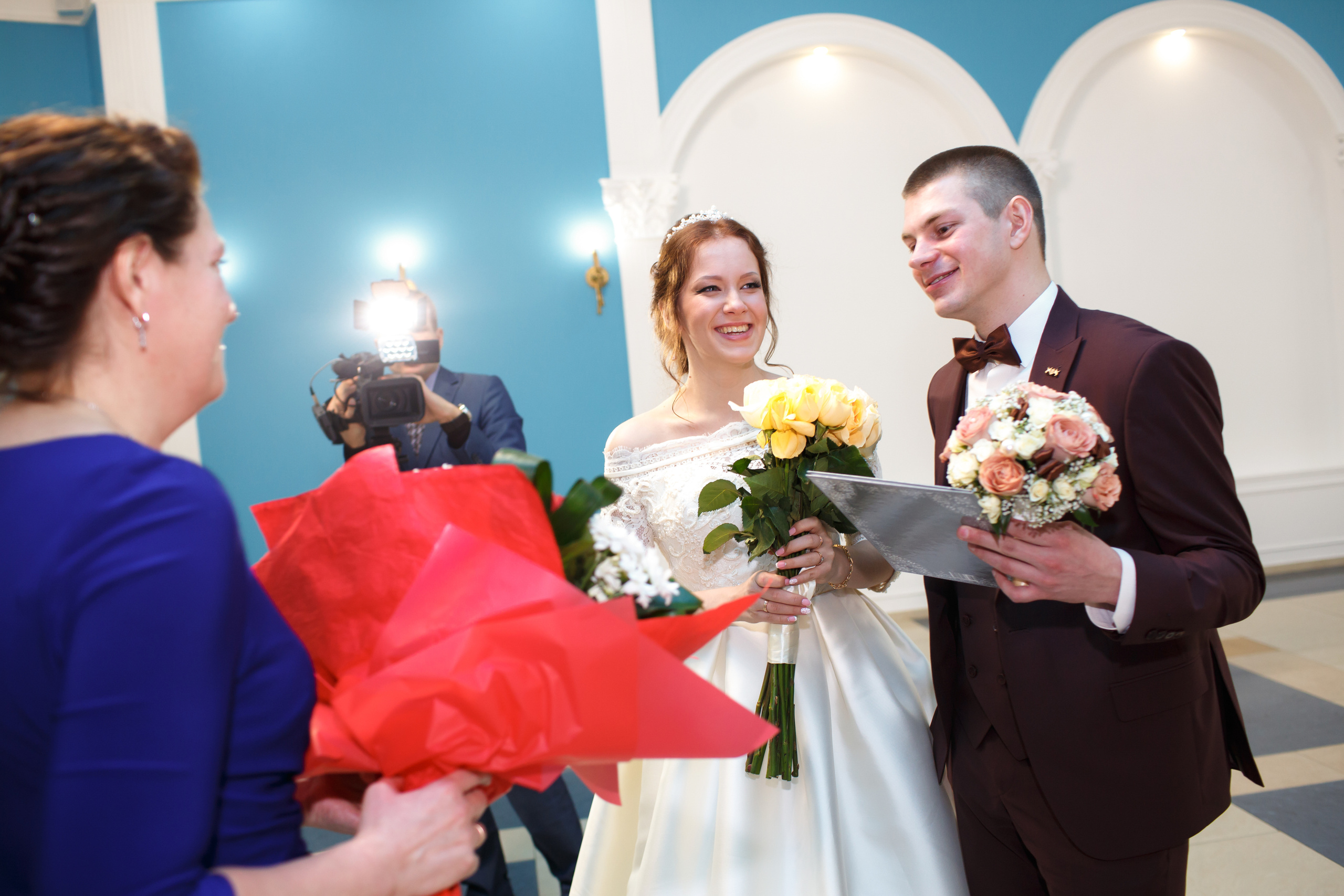 Ксюша и Иван, Таганский ЗАГС, фотостудия Famous Studios. Свадебный и репортажный фотограф (Москва, Королев и другие)