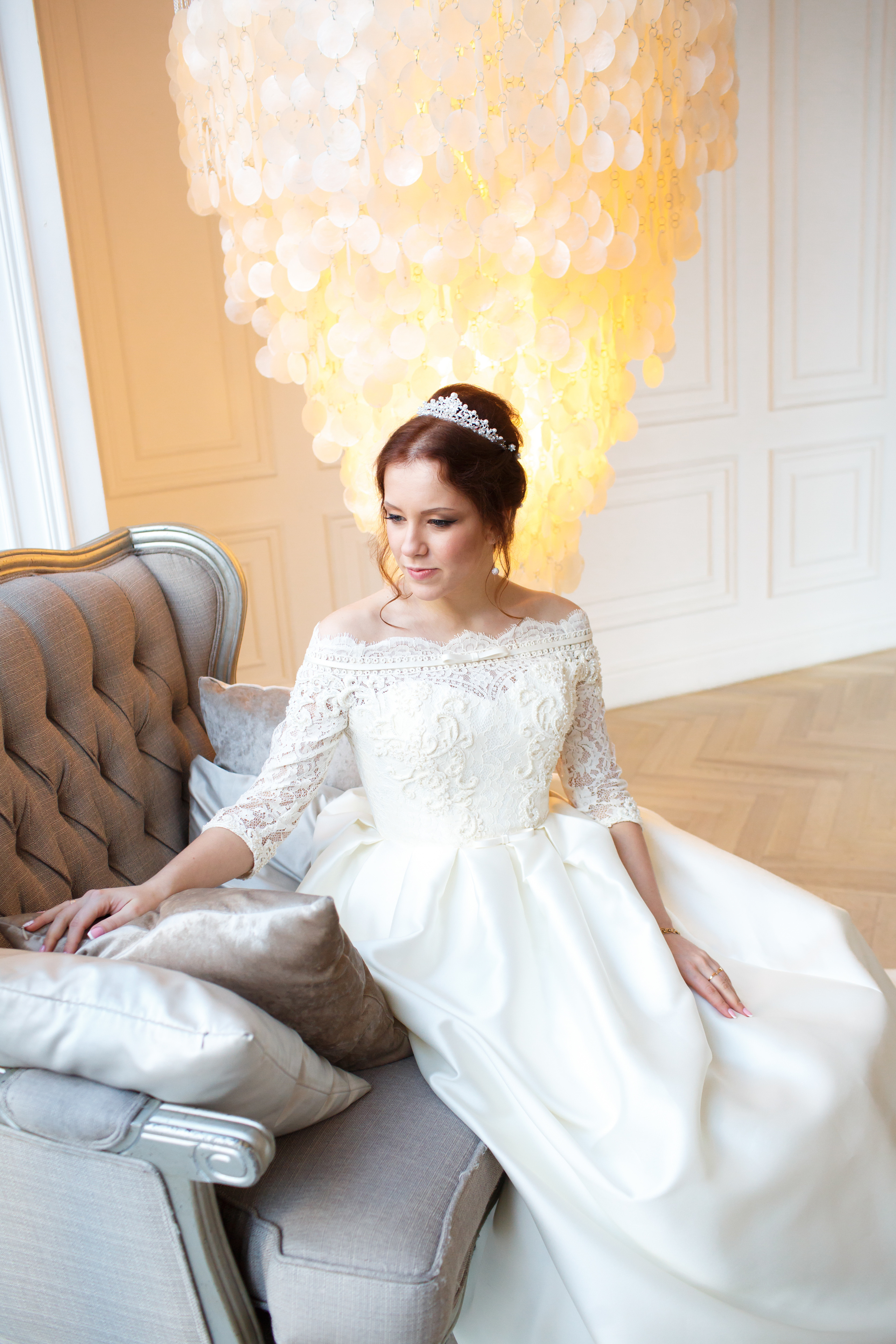 Ксюша и Иван, Таганский ЗАГС, фотостудия Famous Studios. Свадебный и репортажный фотограф (Москва, Королев и другие)